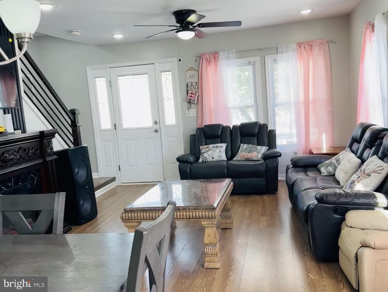 FAIRLAWN - Residential