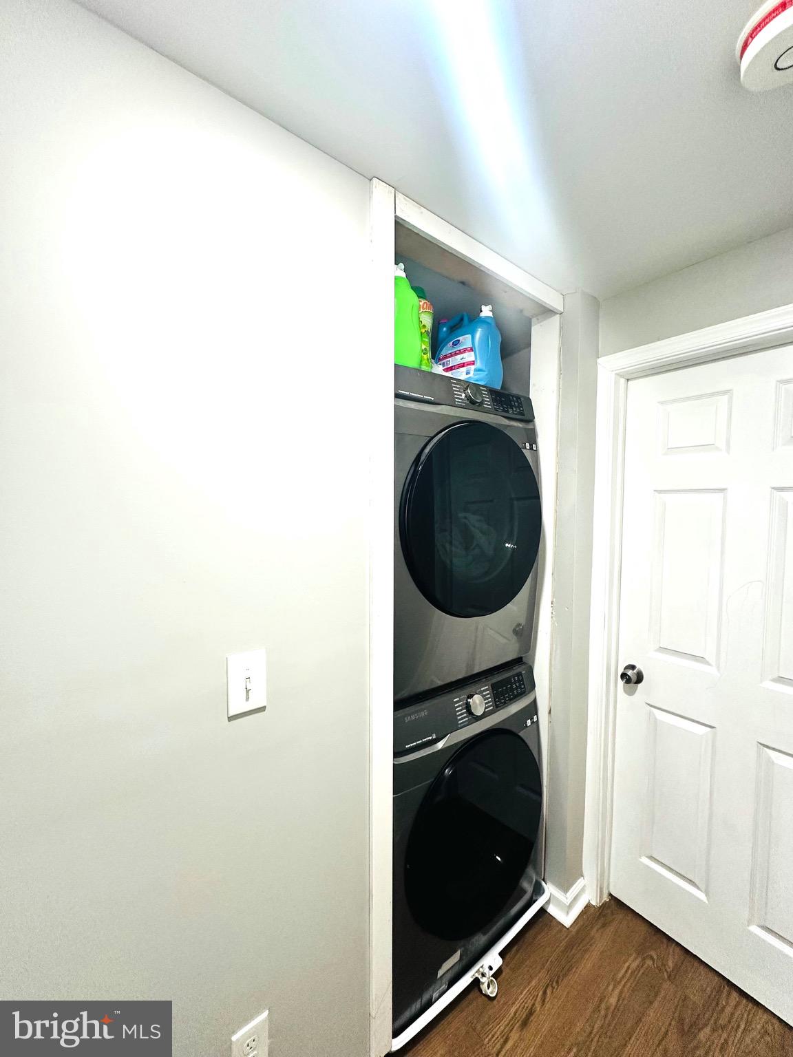 FAIRLAWN - Residential