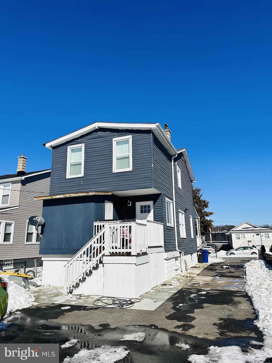 FAIRLAWN - Residential