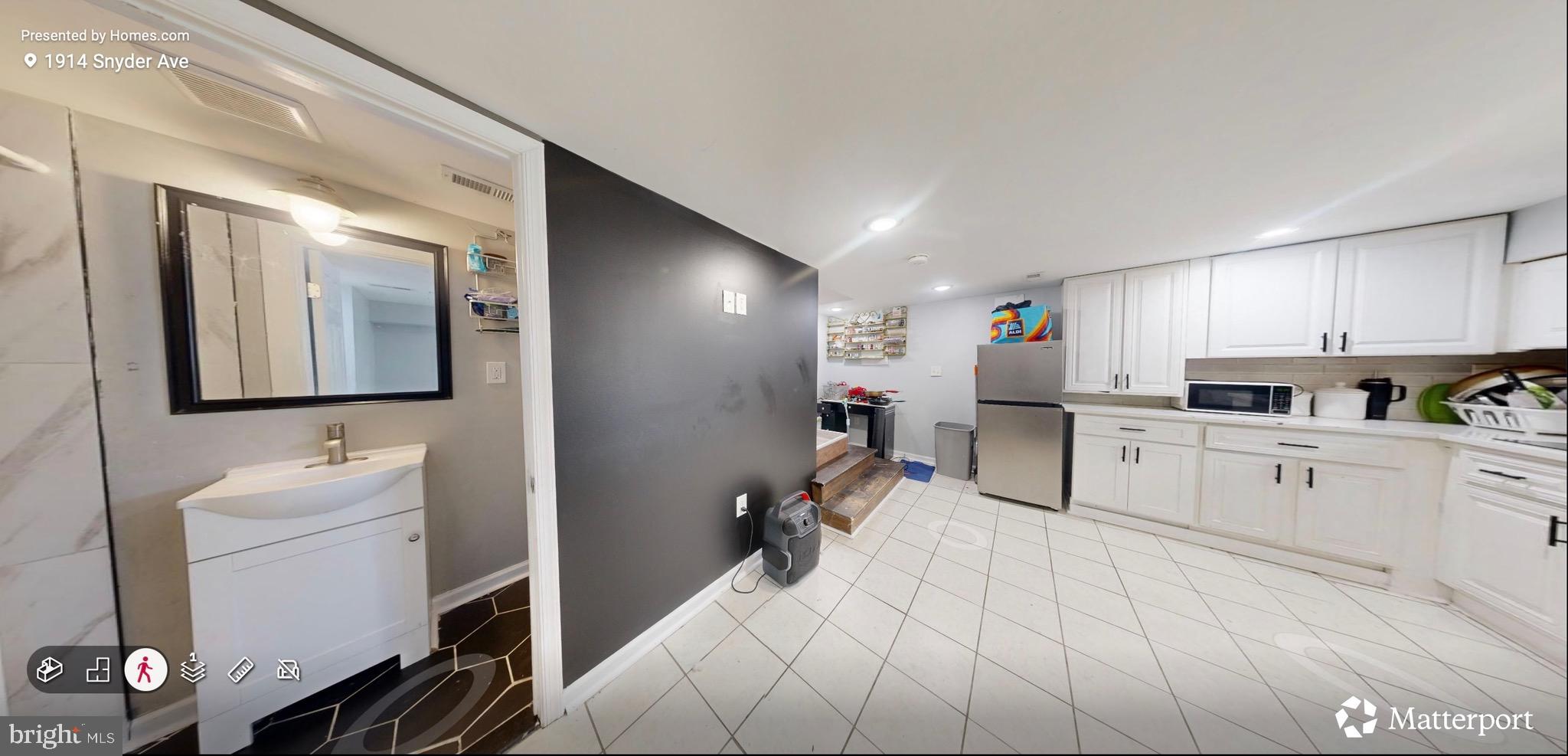 FAIRLAWN - Residential