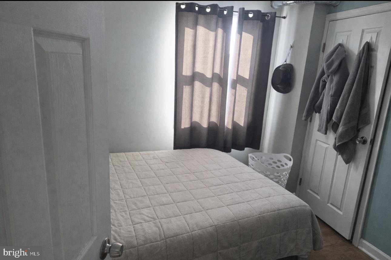 FAIRLAWN - Residential