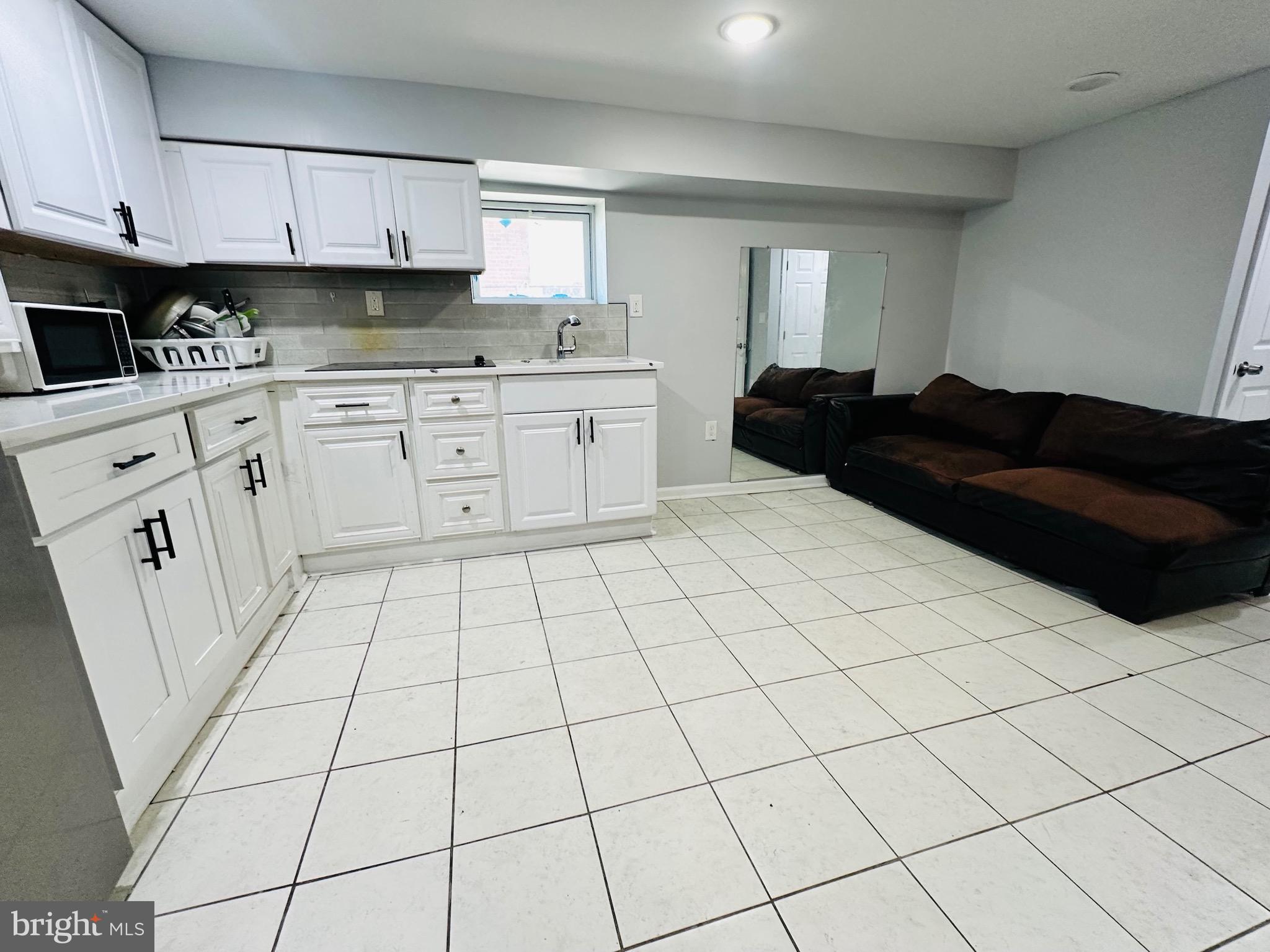 FAIRLAWN - Residential