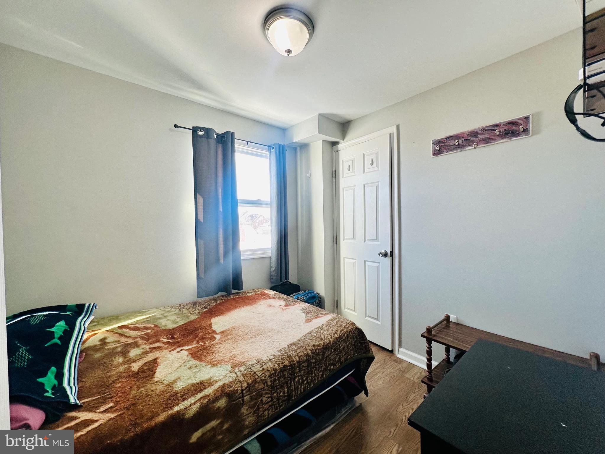 FAIRLAWN - Residential