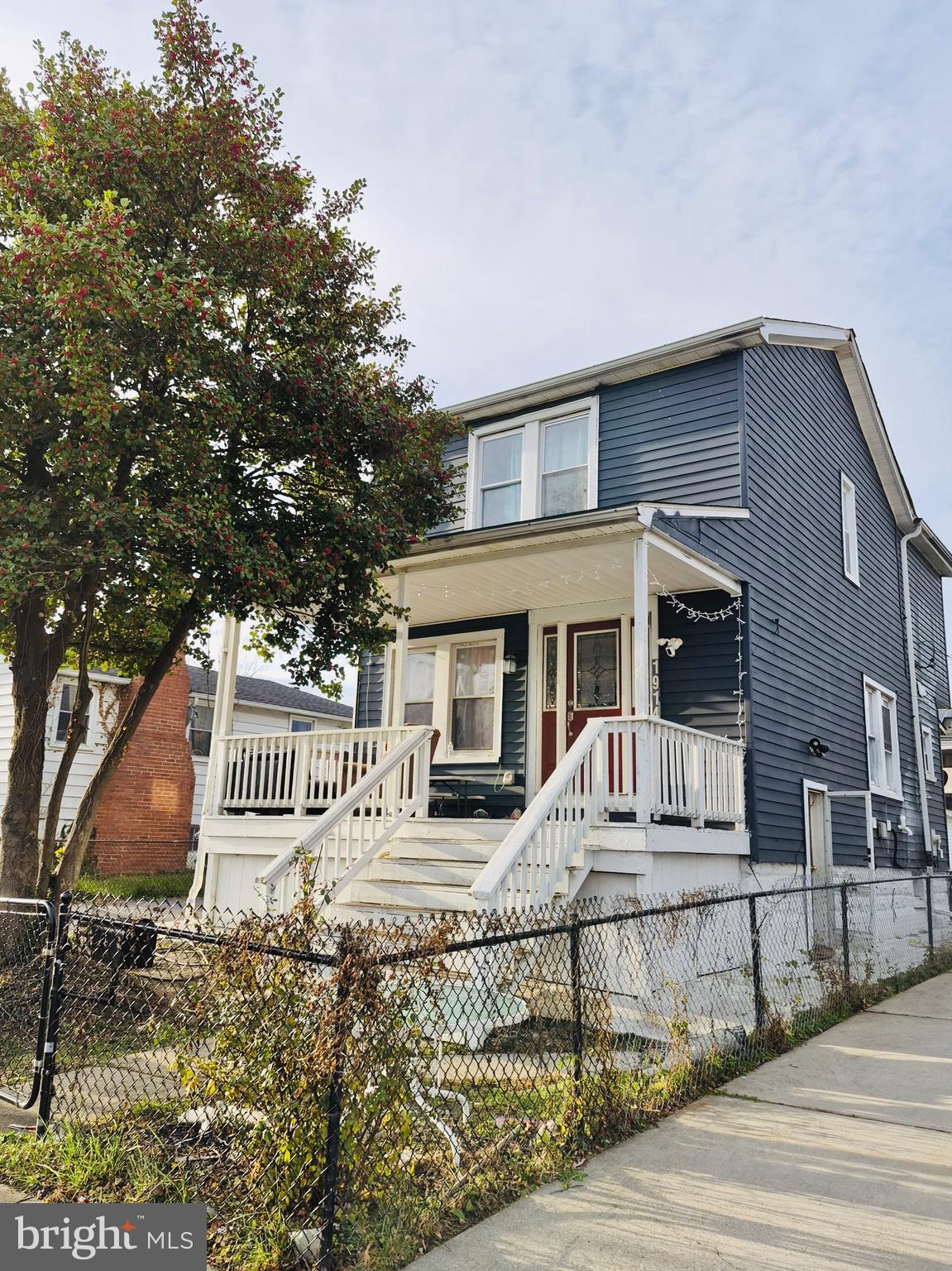 FAIRLAWN - Residential