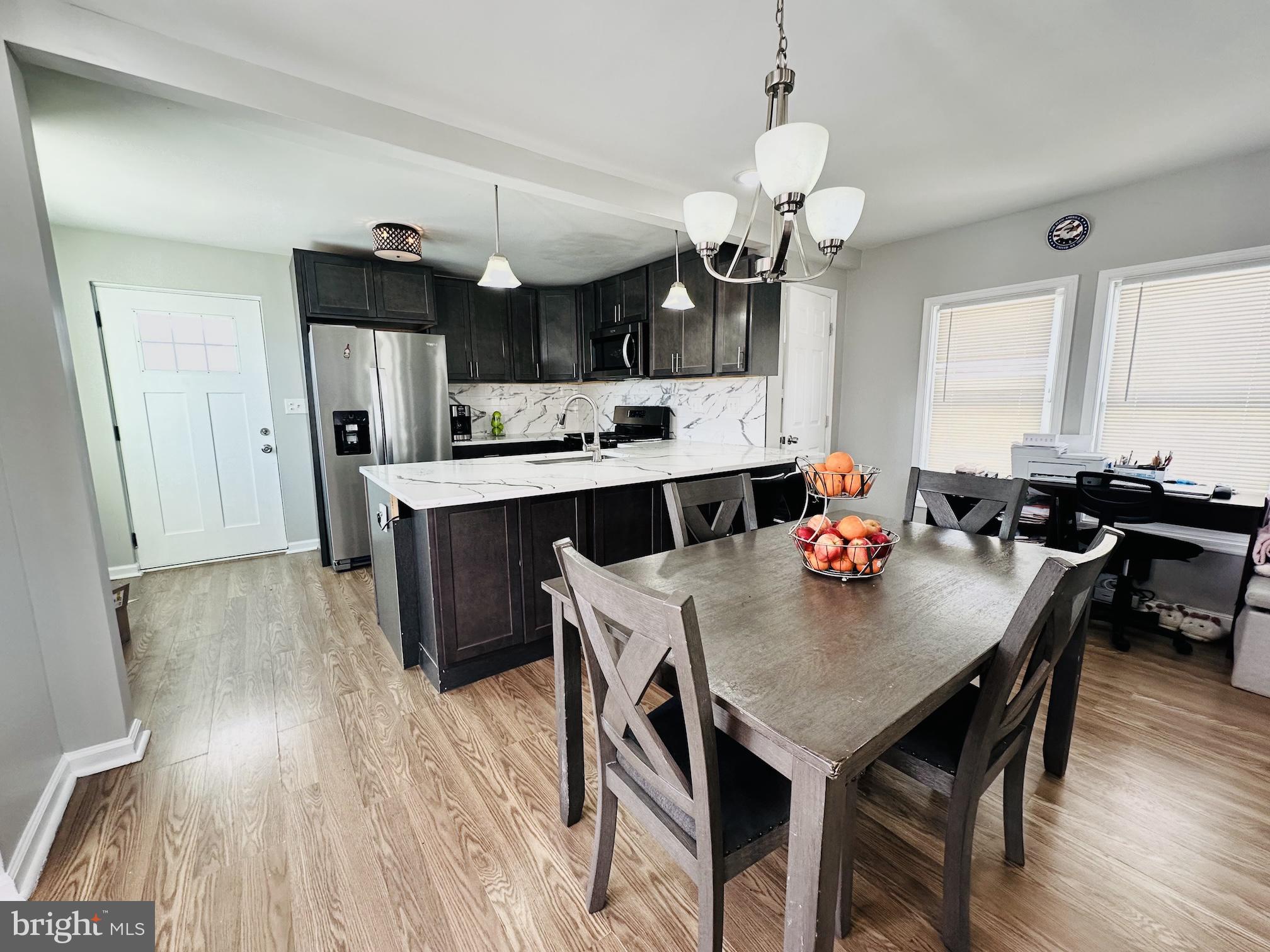 FAIRLAWN - Residential