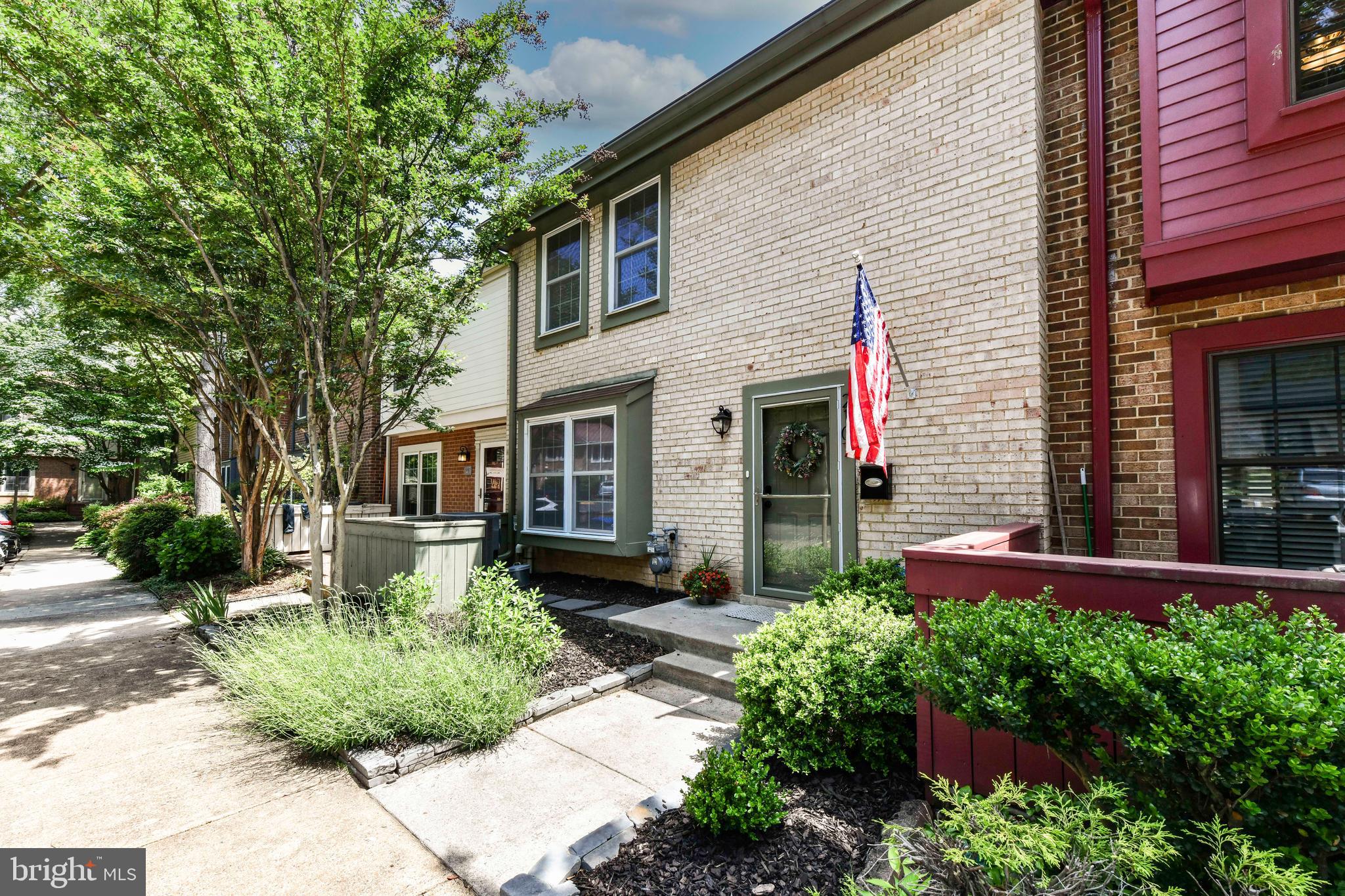 RESTON - Residential Lease