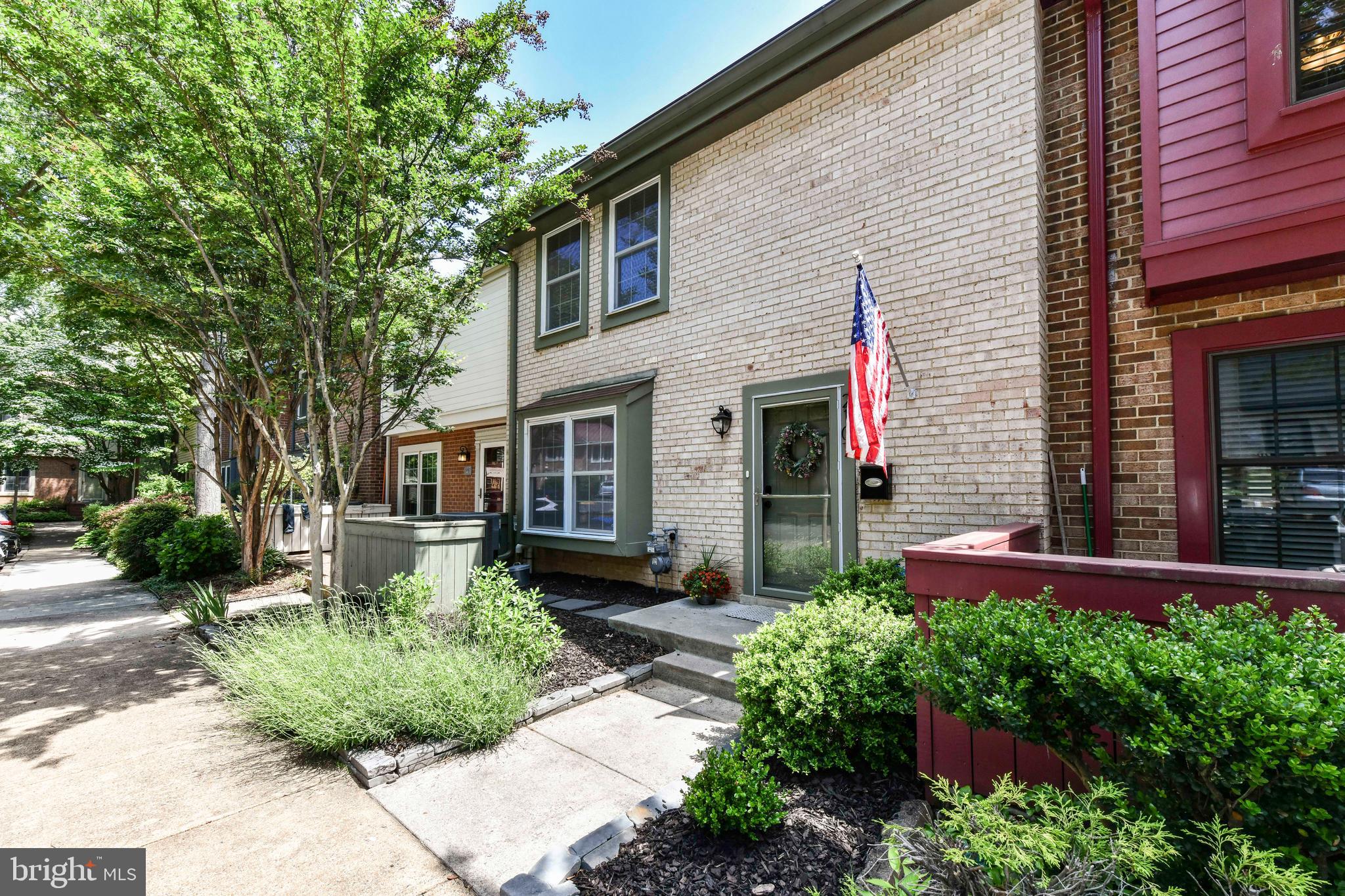 RESTON - Residential Lease