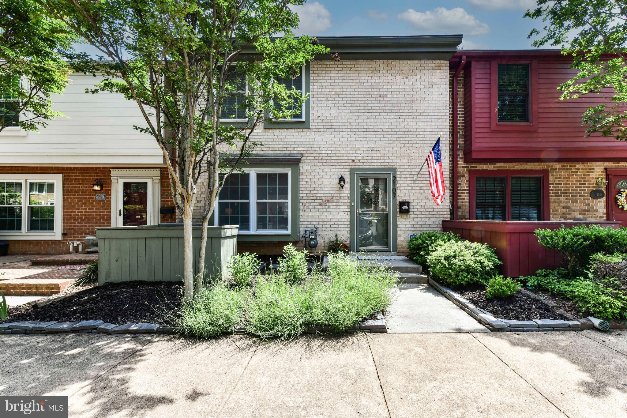 RESTON - Residential Lease