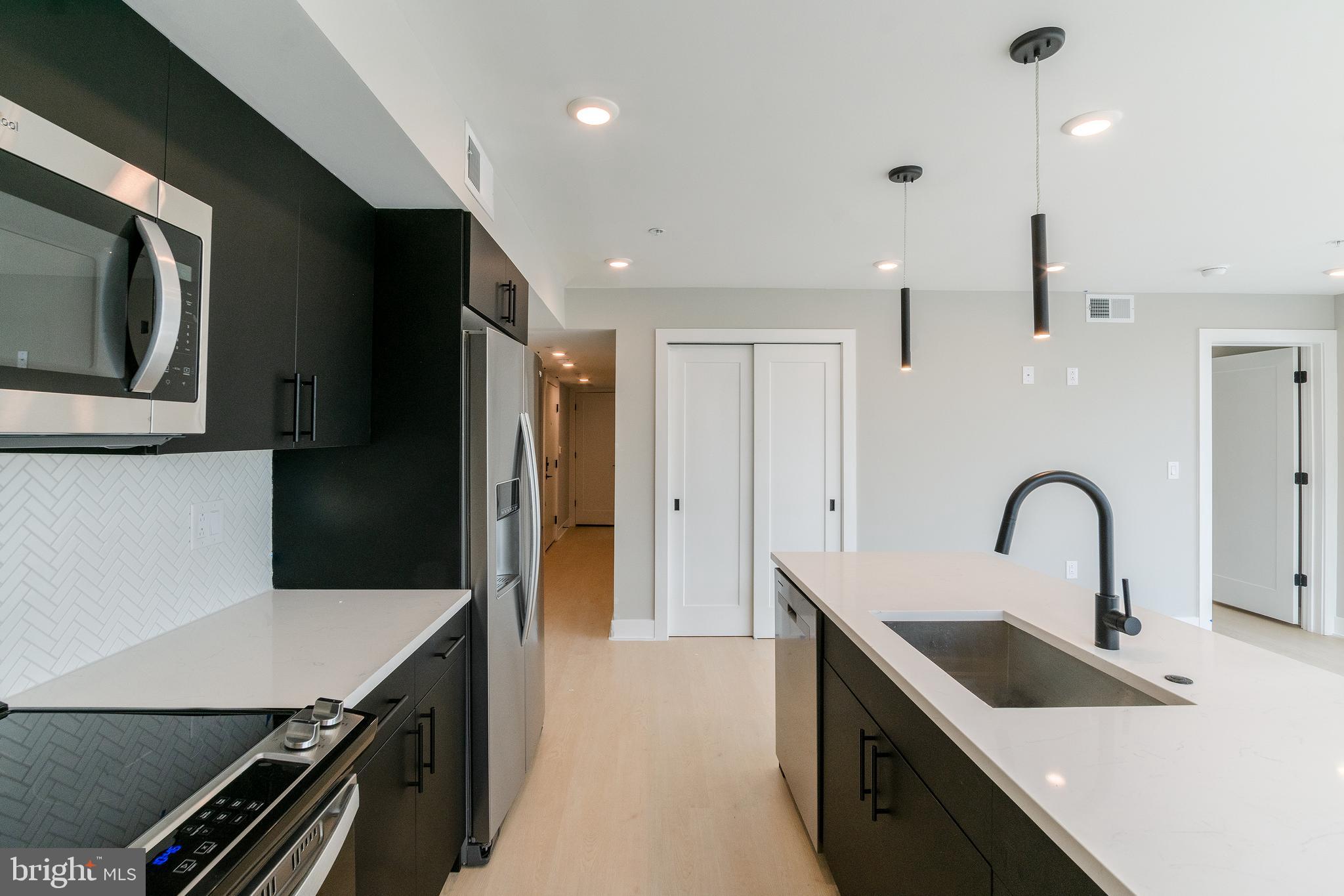 1102 GERMANTOWN AVENUE 606