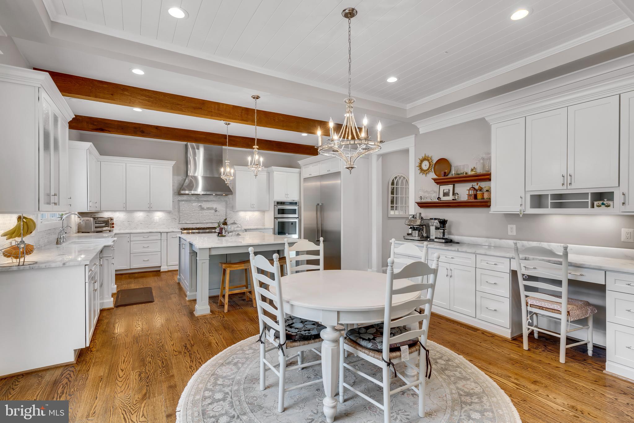 VIENNA WOODS - Residential