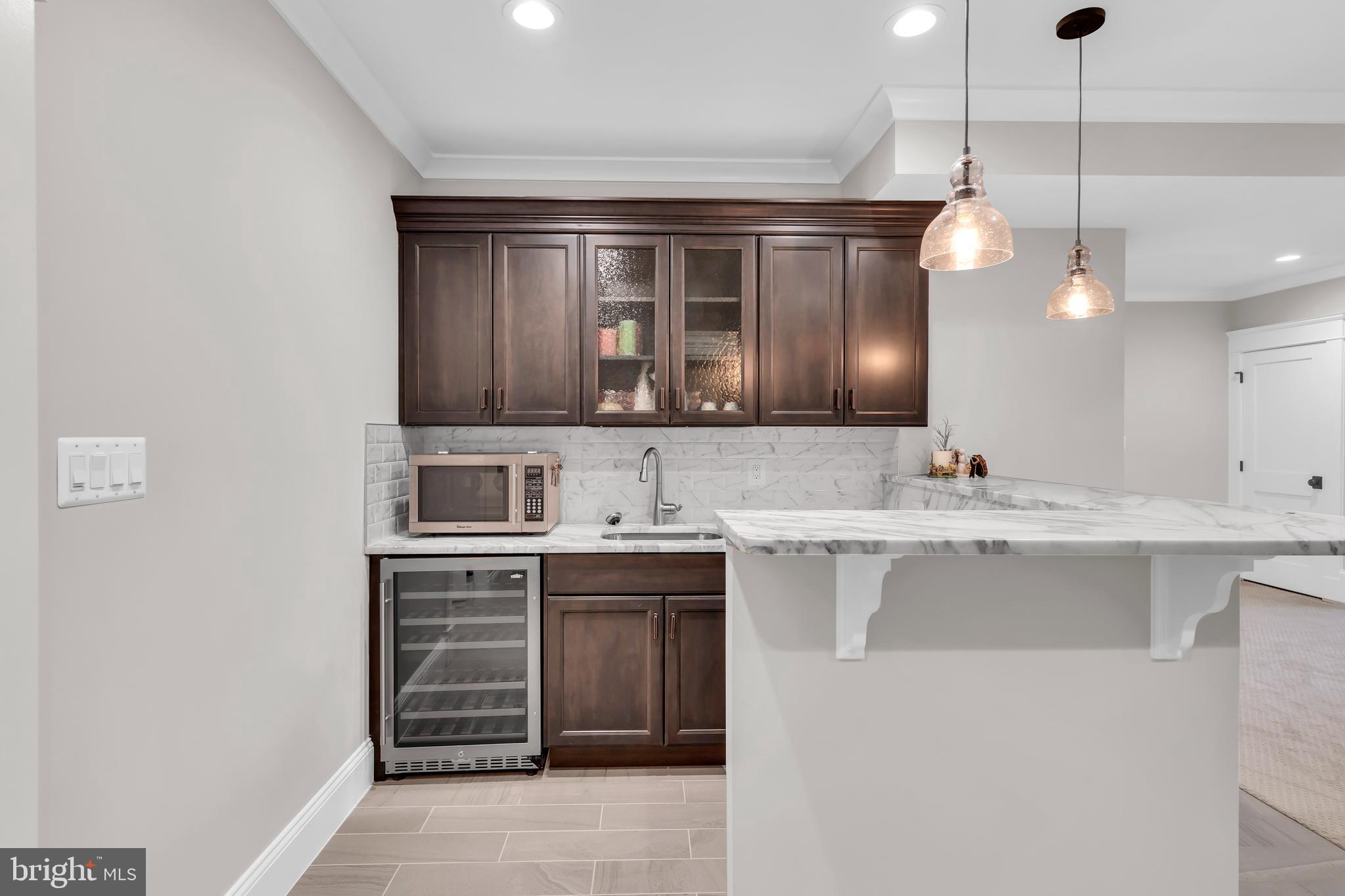 VIENNA WOODS - Residential