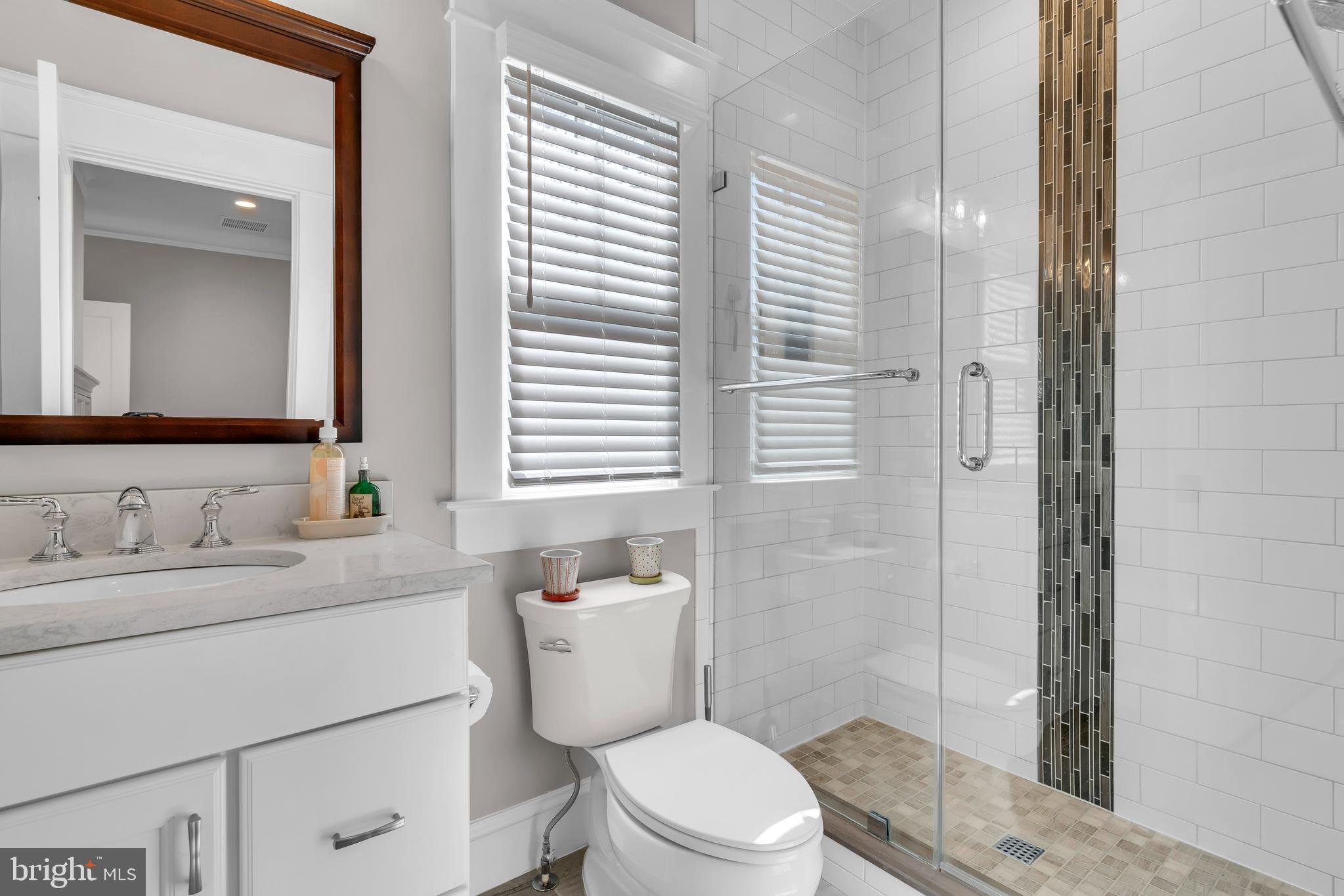 VIENNA WOODS - Residential