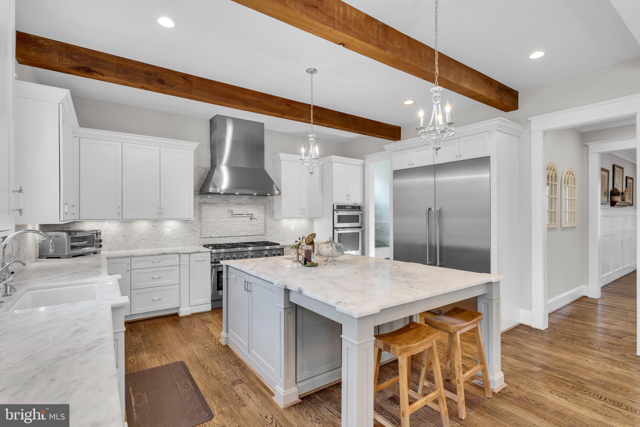 VIENNA WOODS - Residential