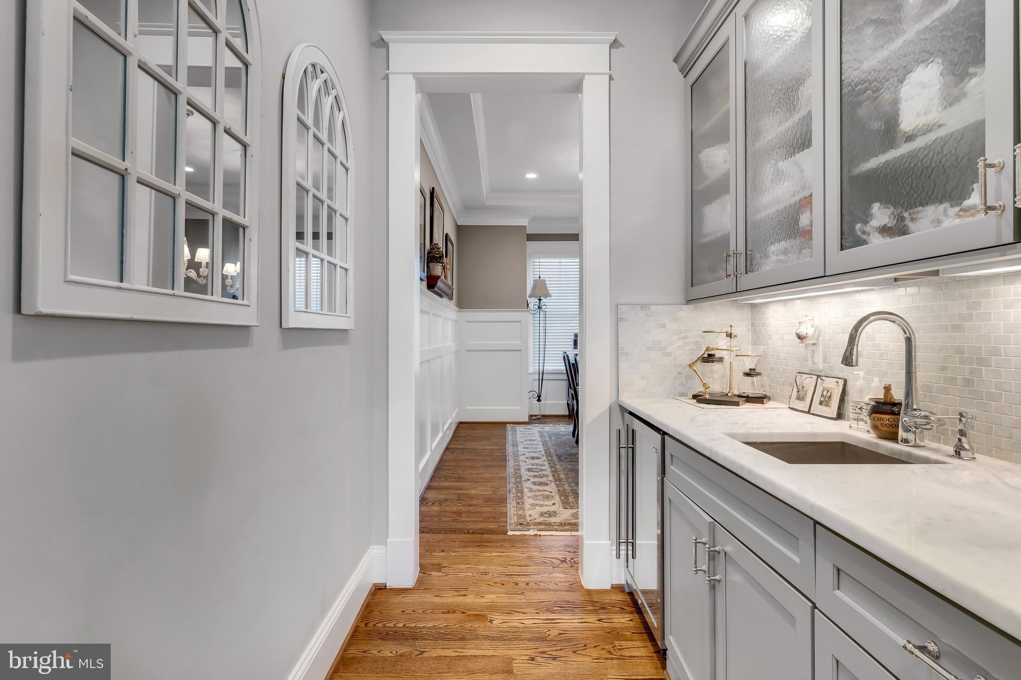 VIENNA WOODS - Residential