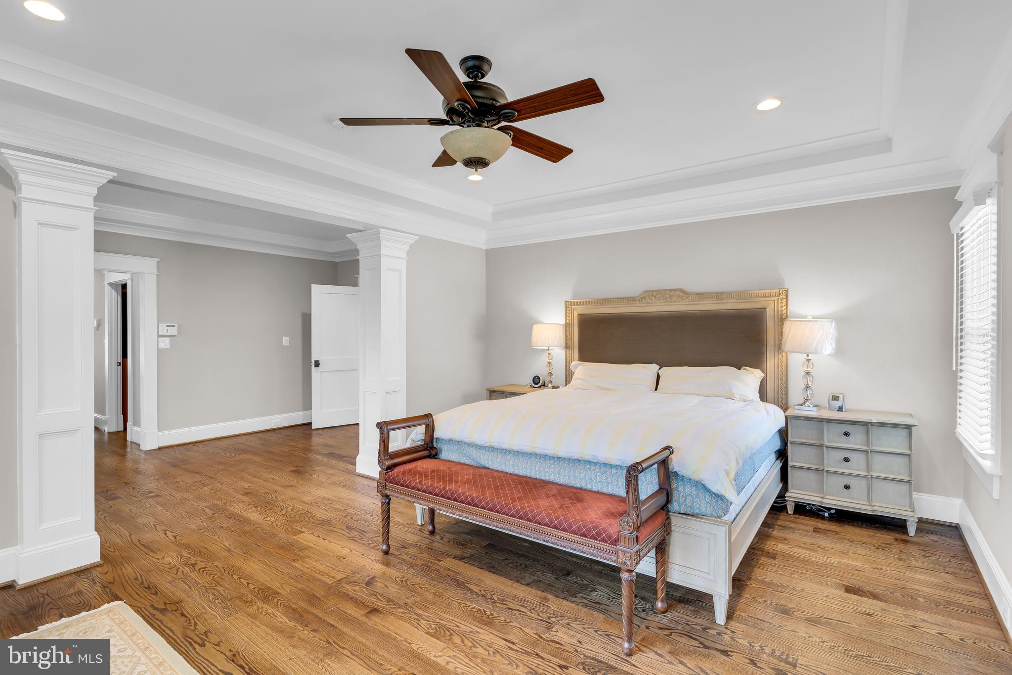 VIENNA WOODS - Residential