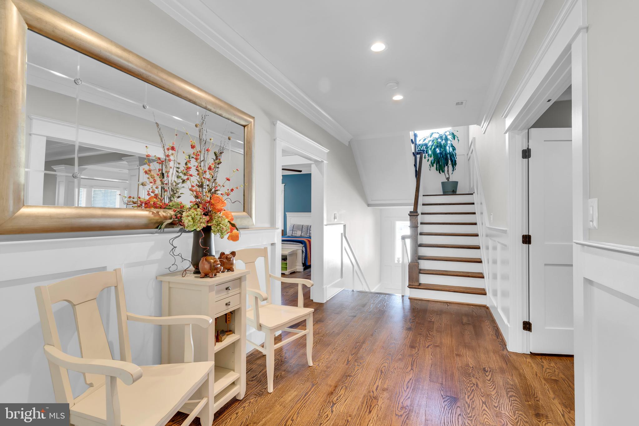 VIENNA WOODS - Residential