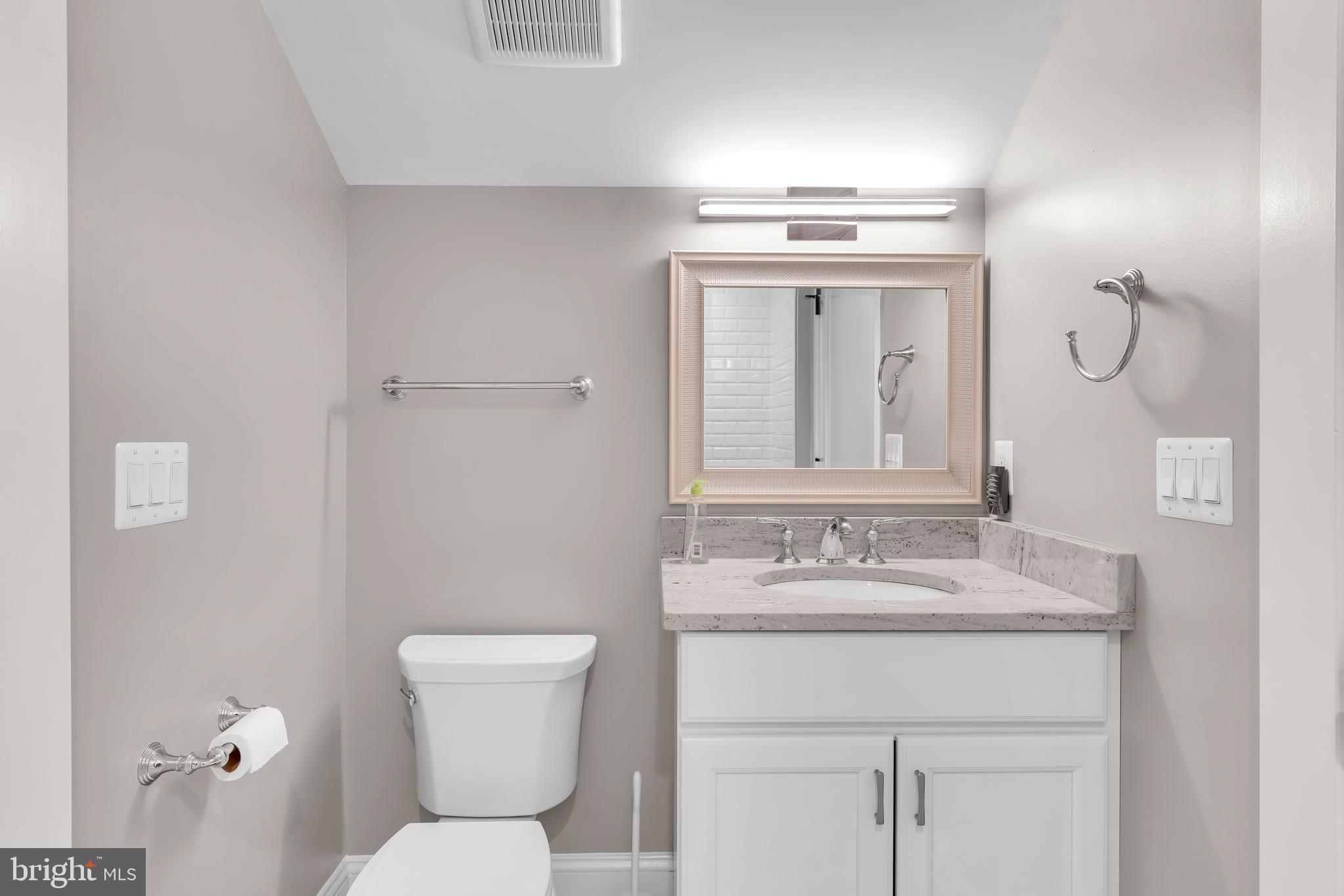 VIENNA WOODS - Residential