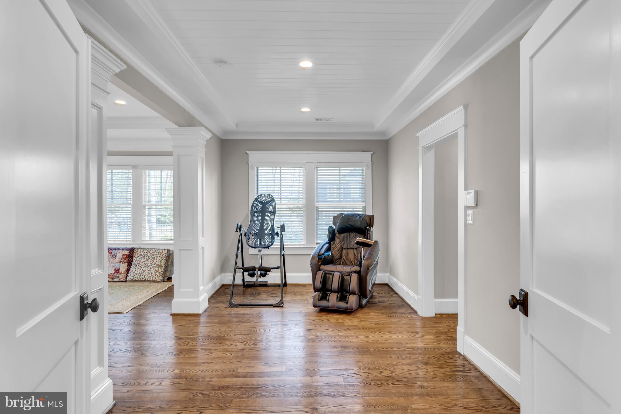 VIENNA WOODS - Residential