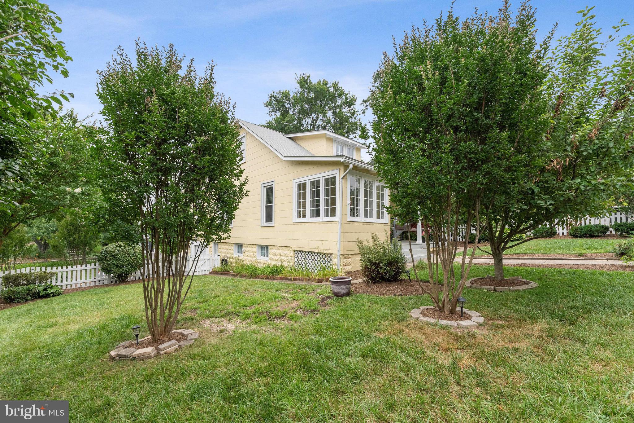 BARCROFT - Residential