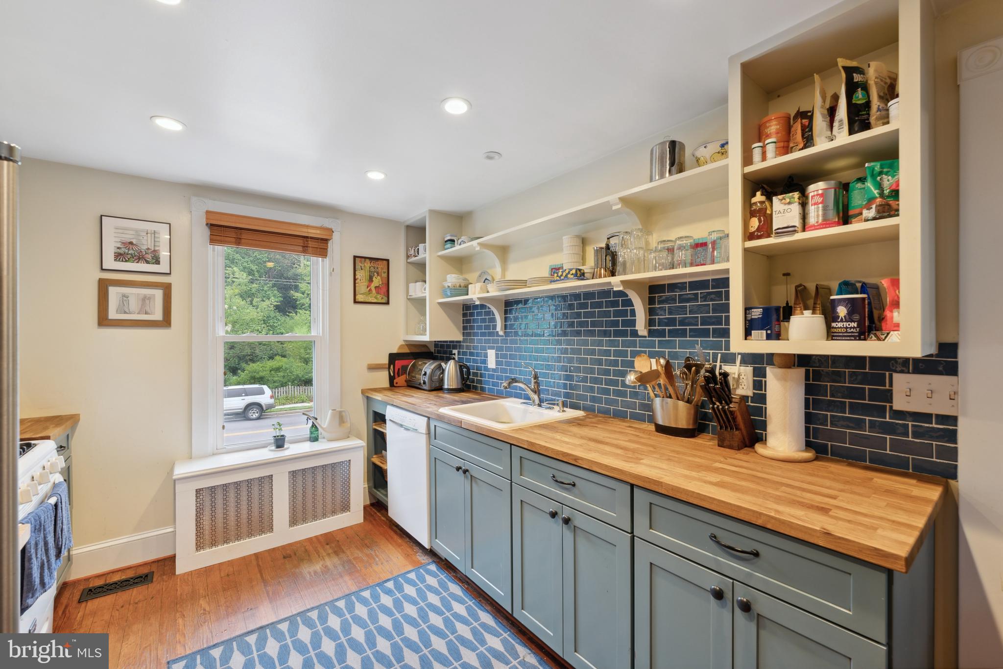 BARCROFT - Residential