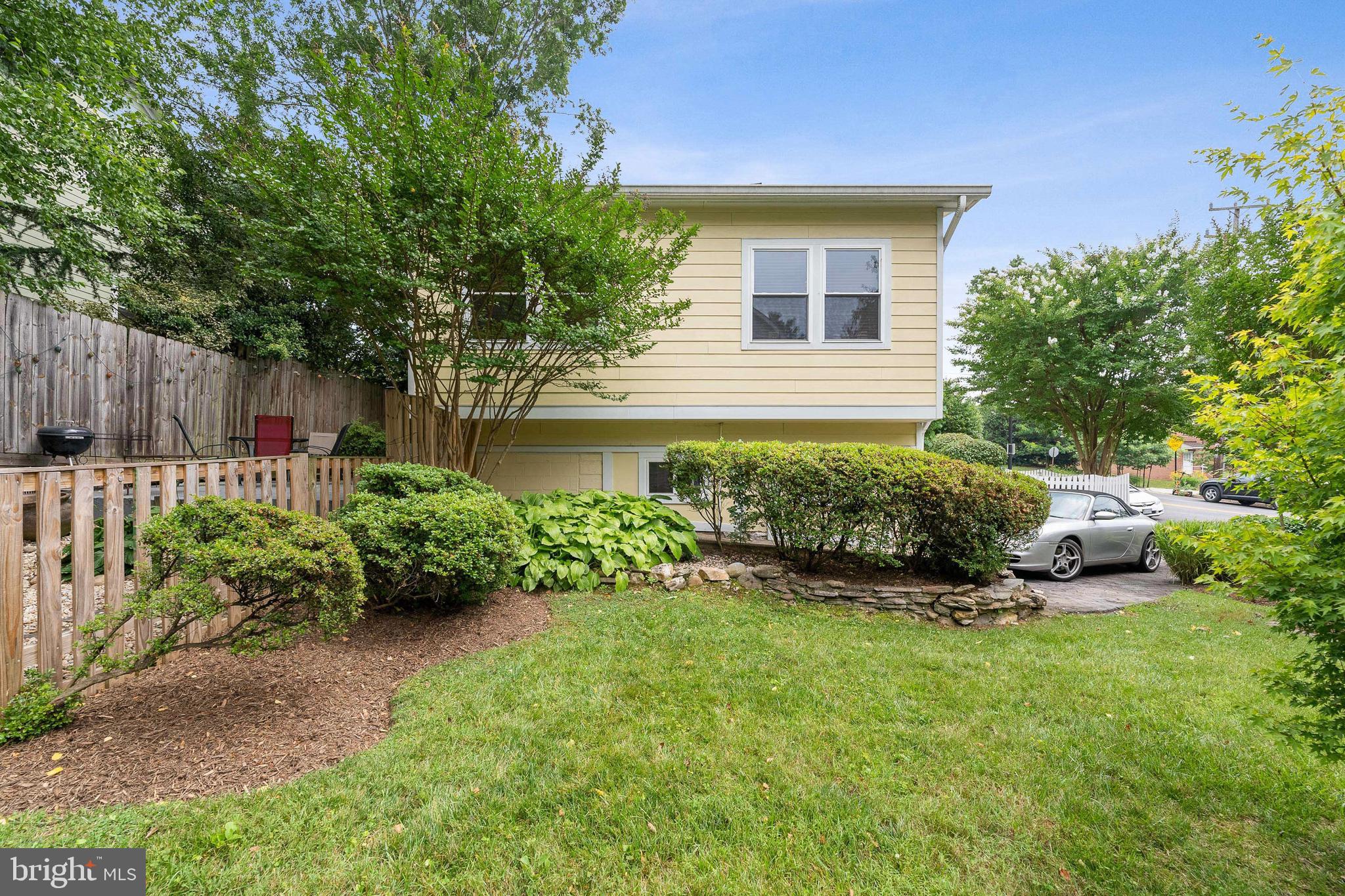 BARCROFT - Residential