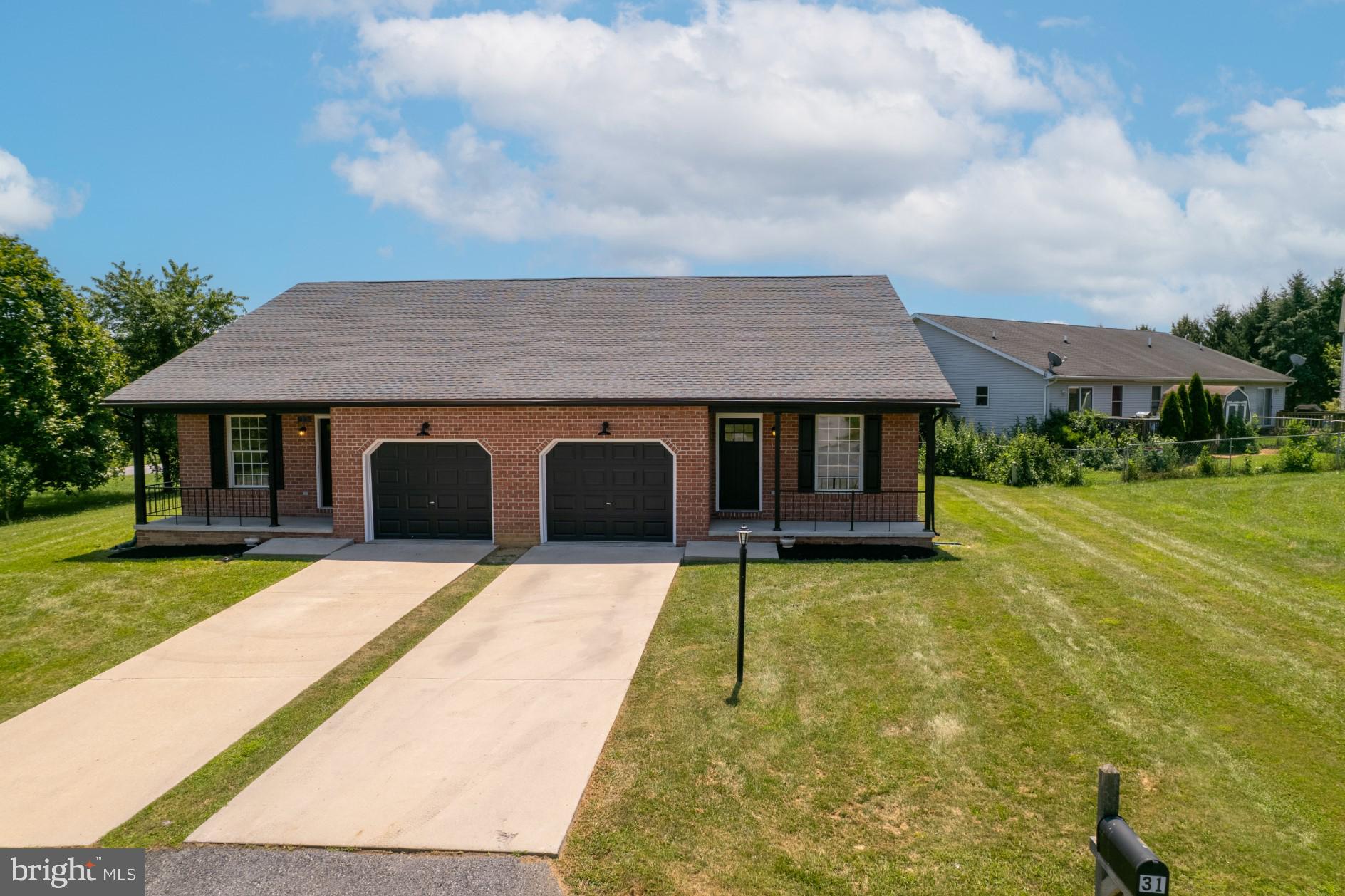 31 LARCH DRIVE