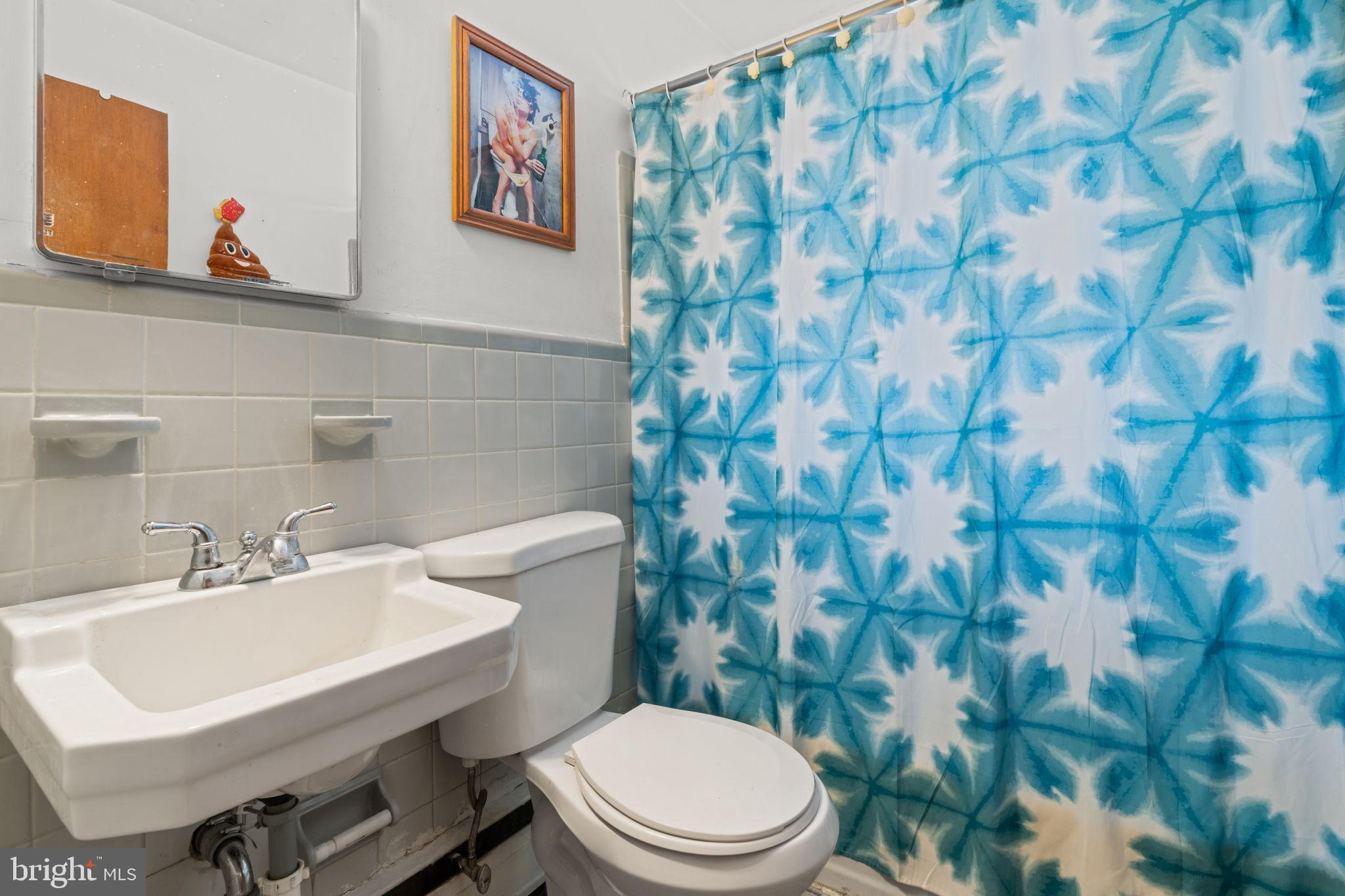 FOX CHASE - Residential Income