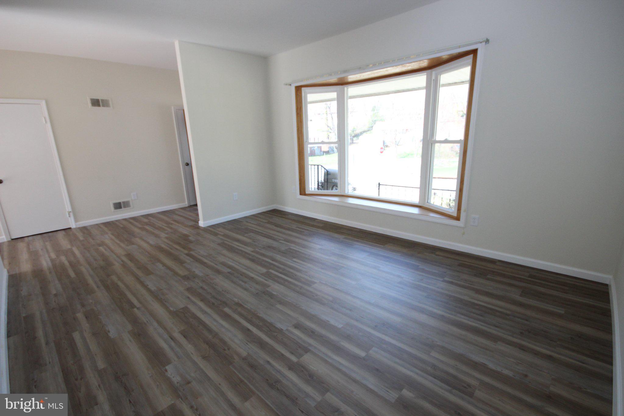 CALVERTON - Residential