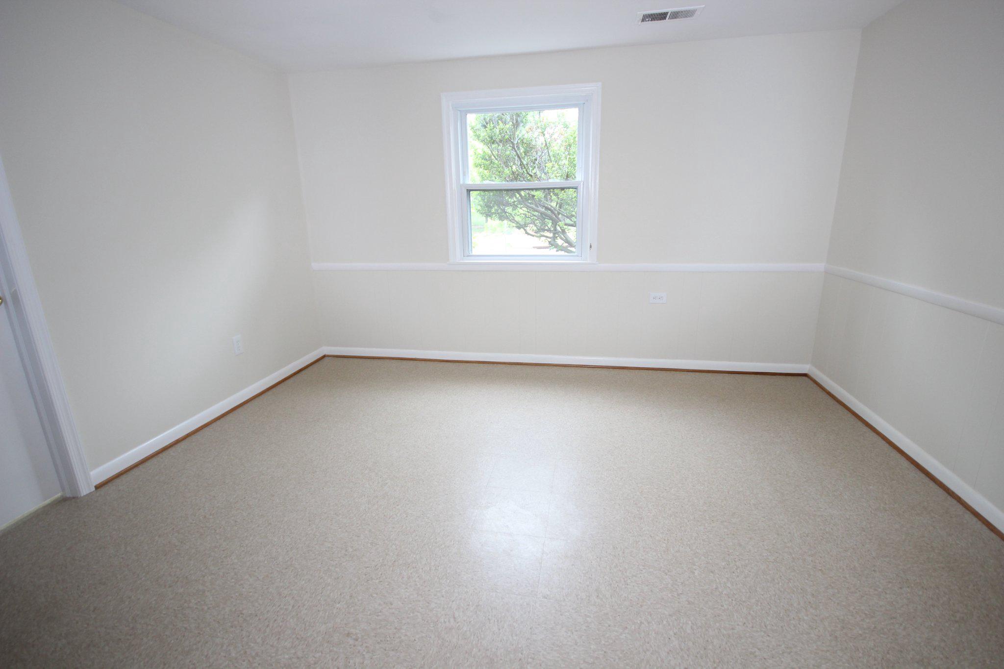 CALVERTON - Residential