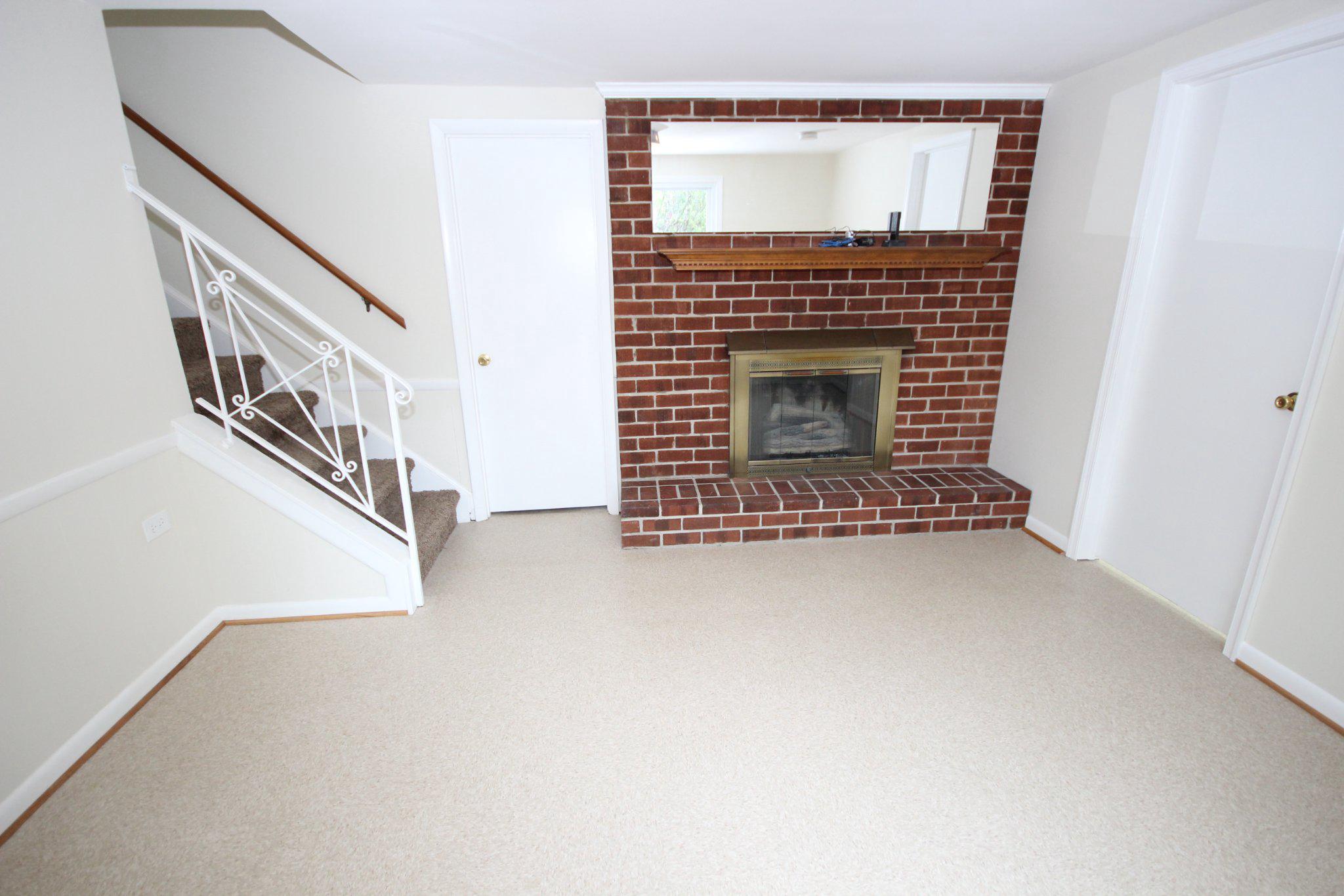 CALVERTON - Residential