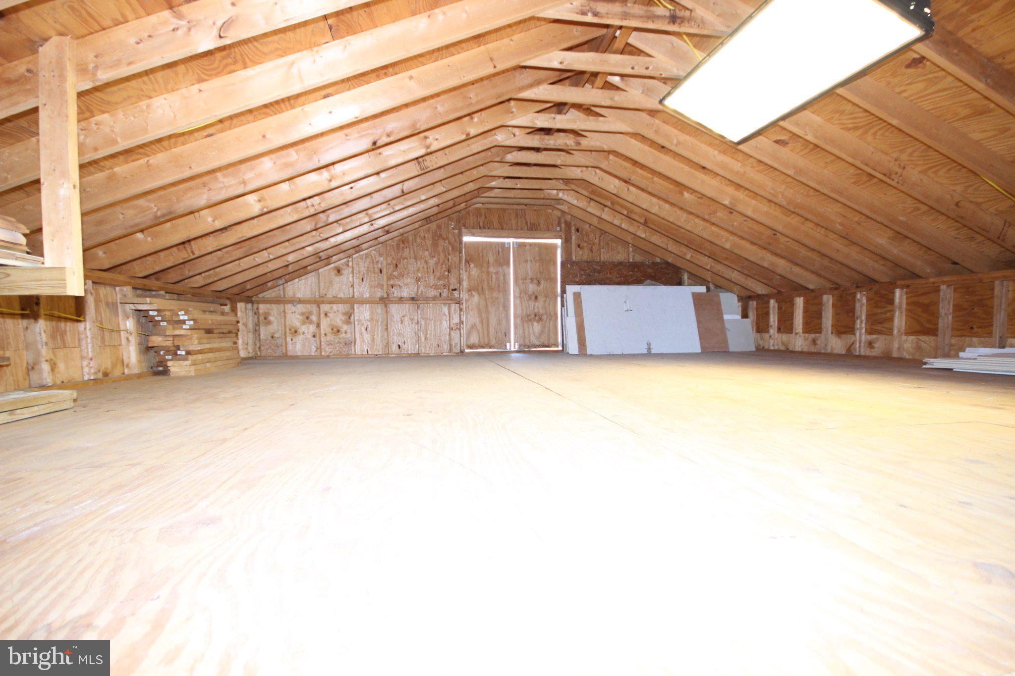 CALVERTON - Residential