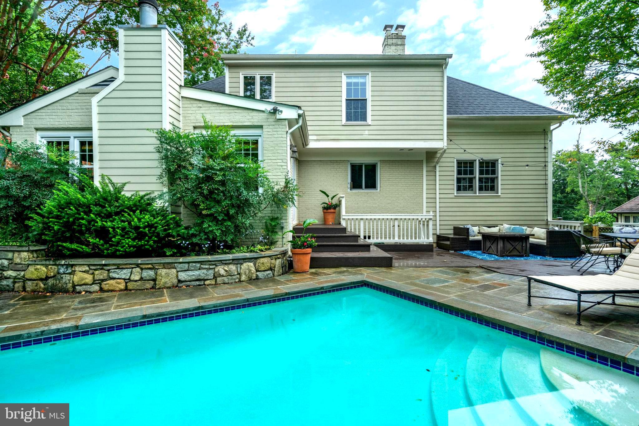 COLLEGE PARK - Residential