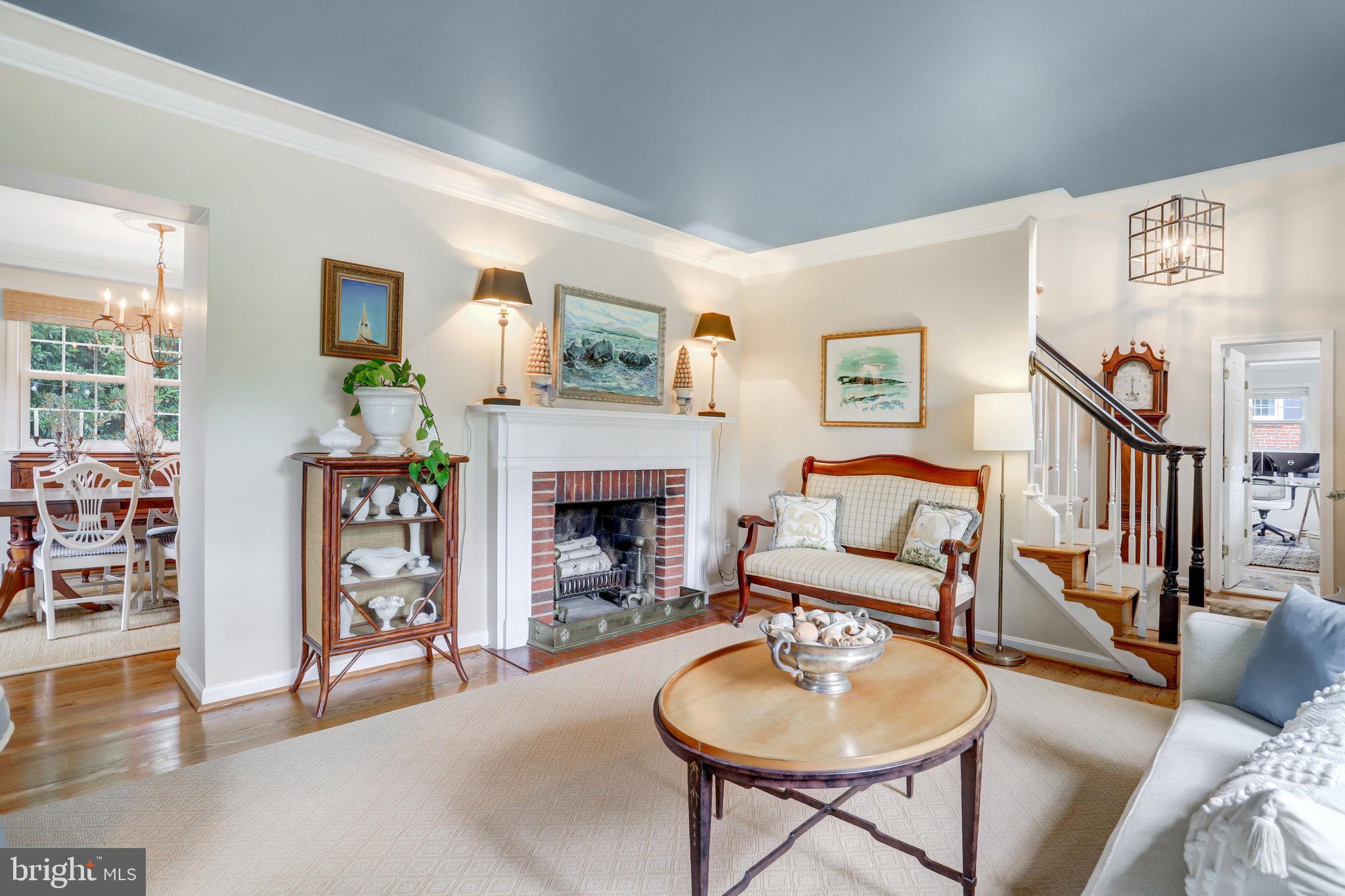 COLLEGE PARK - Residential