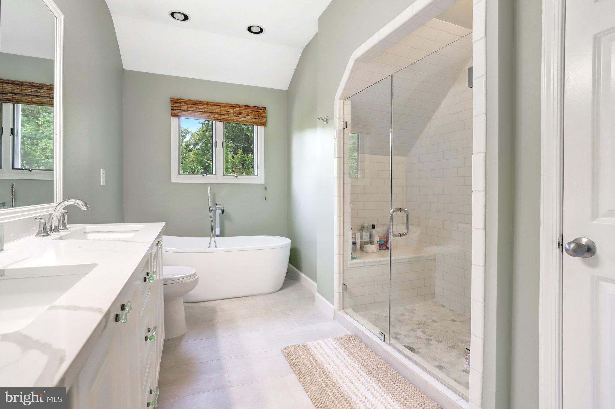 COLLEGE PARK - Residential