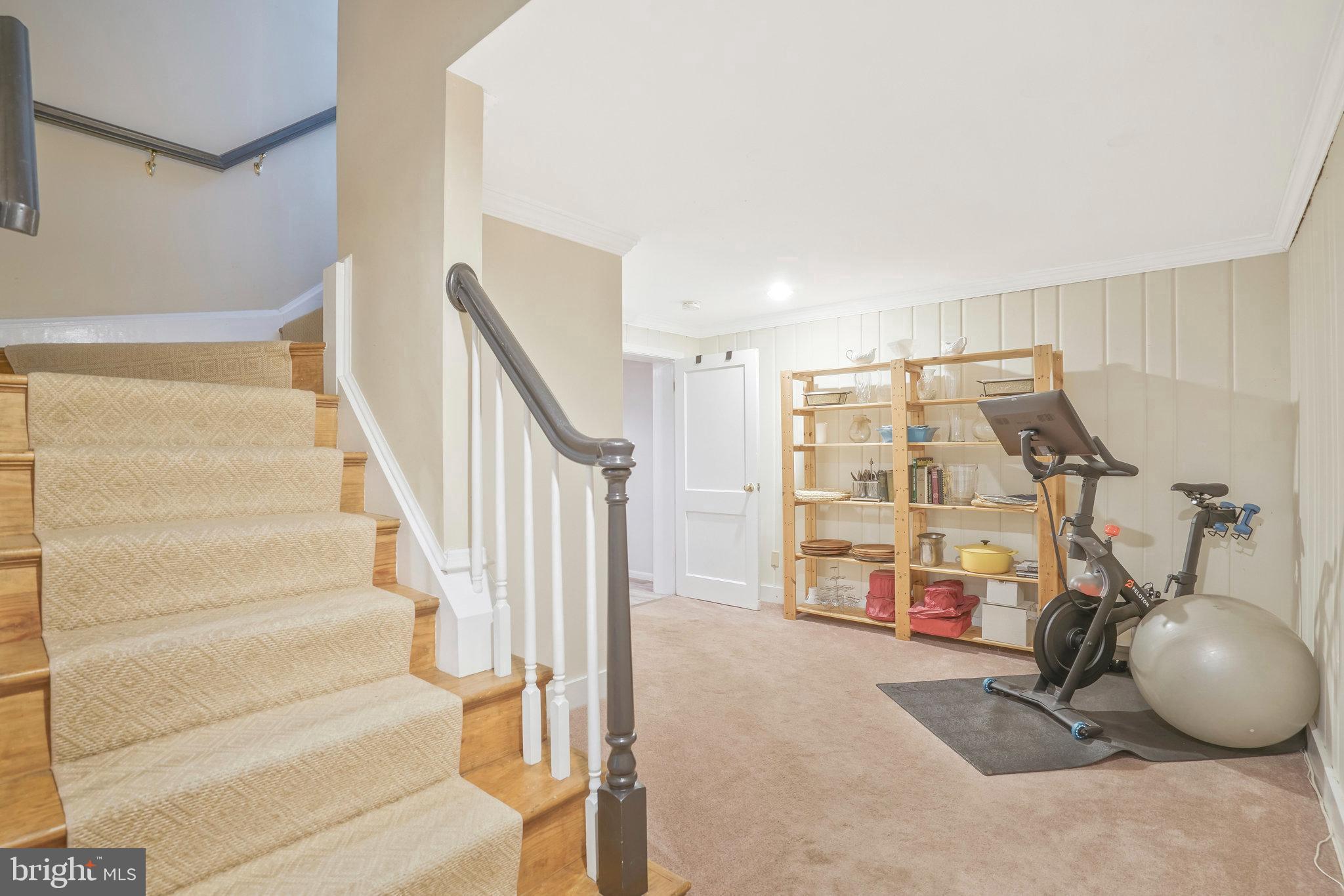 COLLEGE PARK - Residential