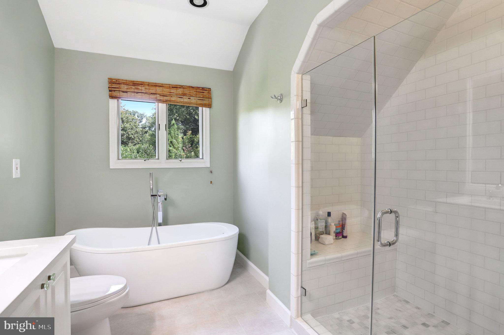 COLLEGE PARK - Residential