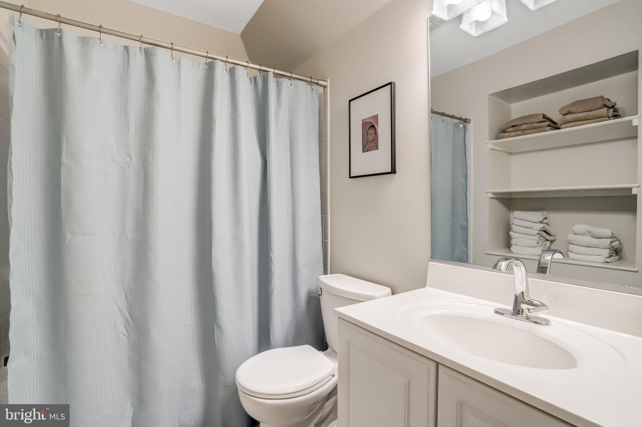 COLLEGE PARK - Residential