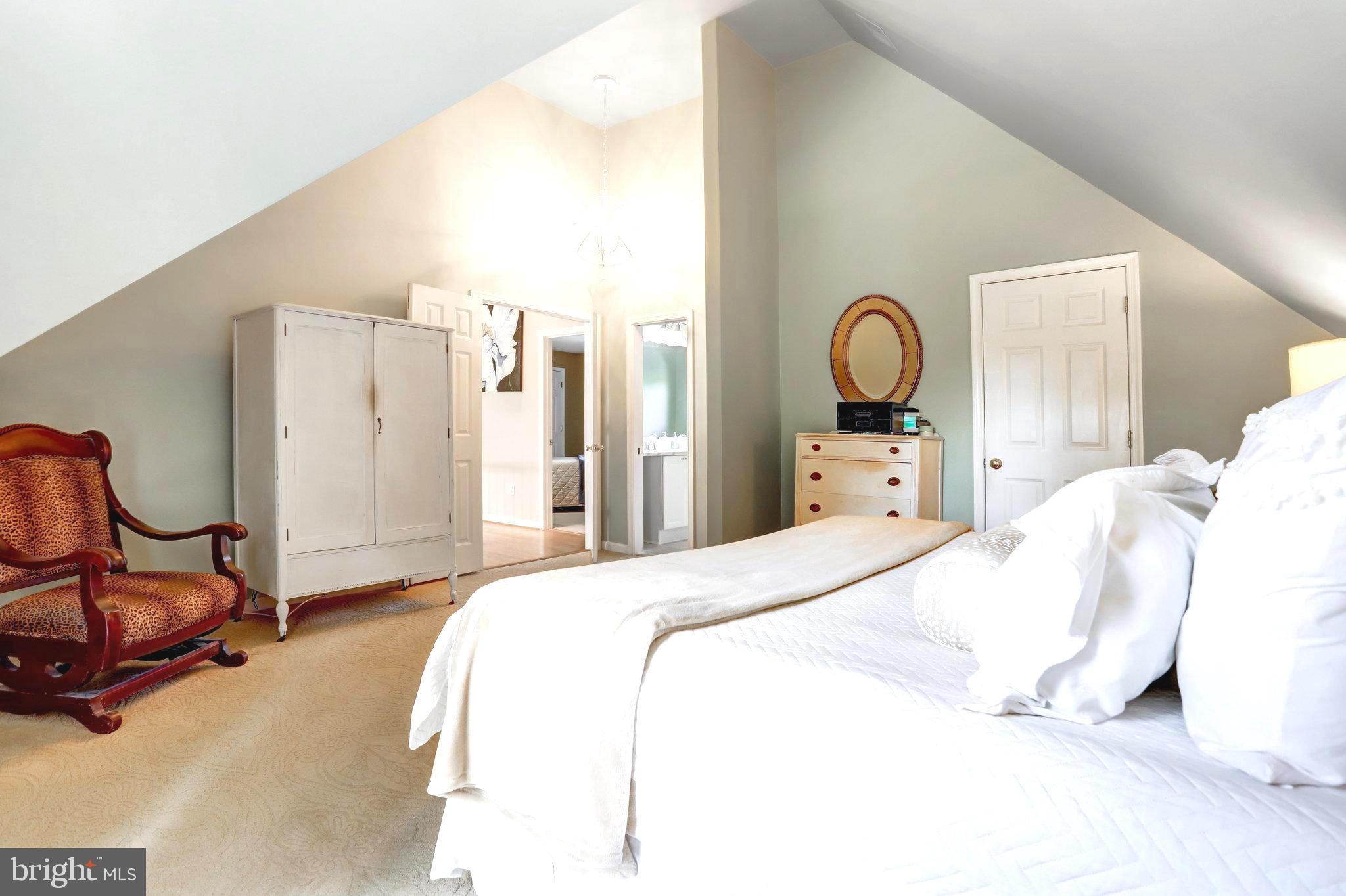 COLLEGE PARK - Residential