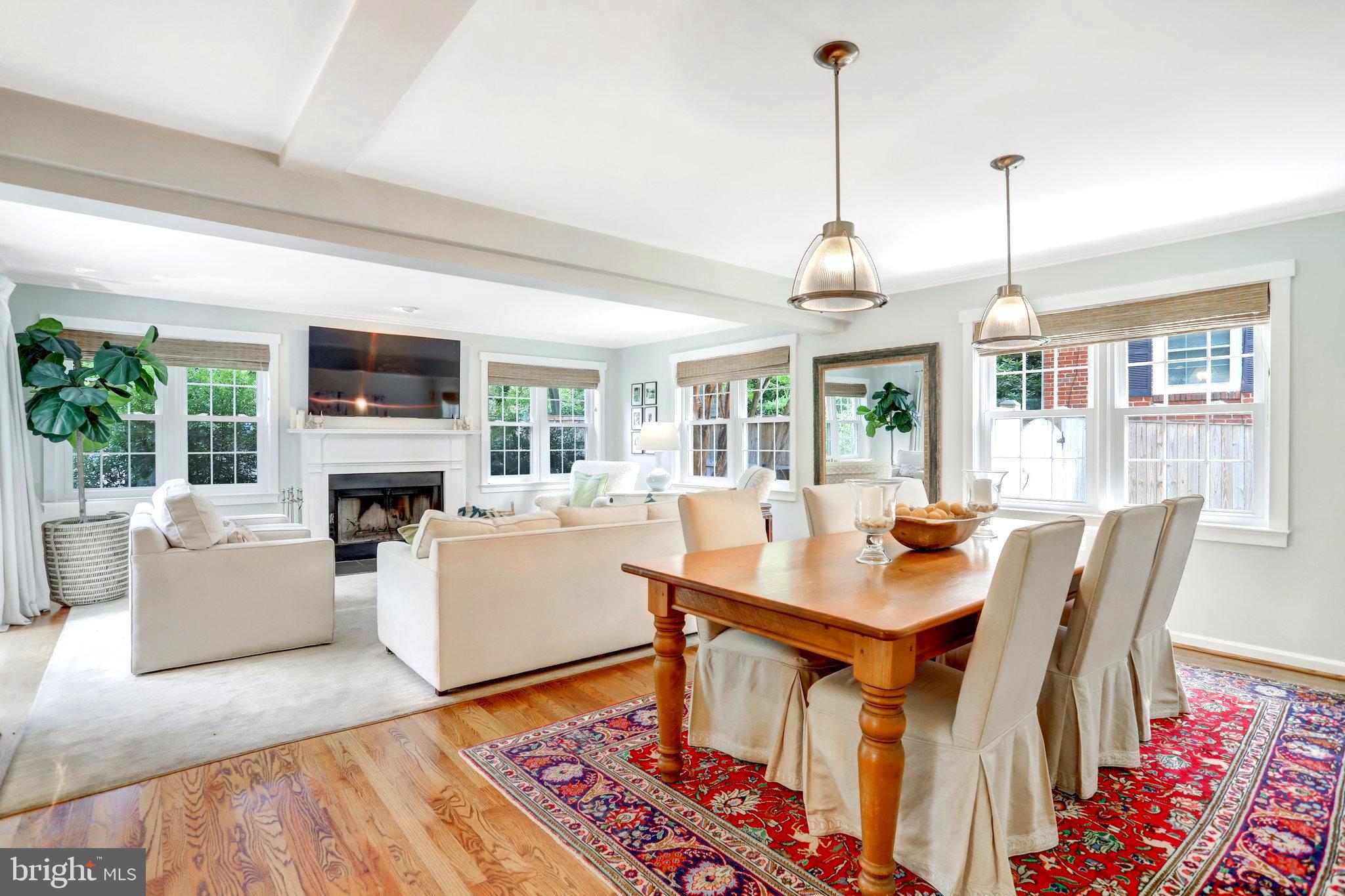 COLLEGE PARK - Residential