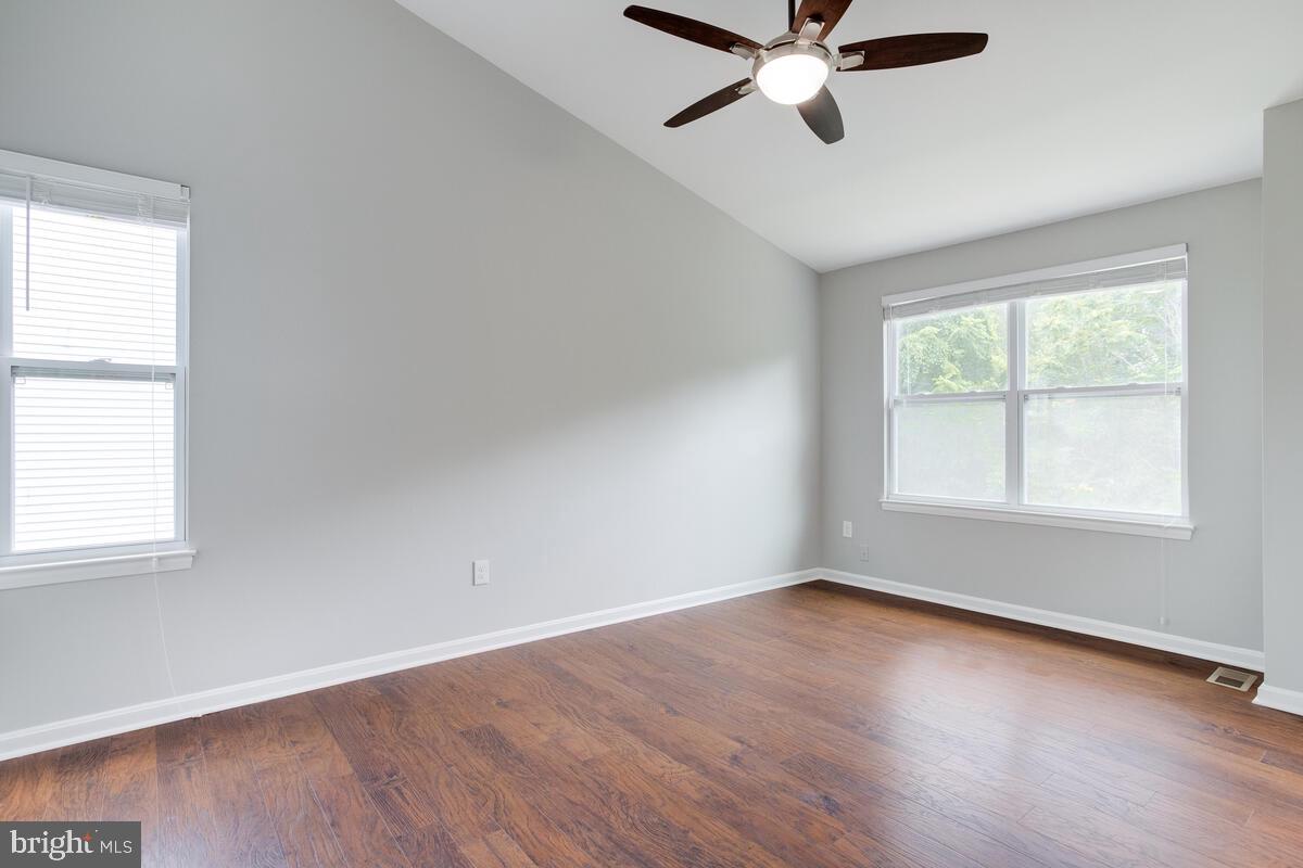 WOODLAND PARK - Residential