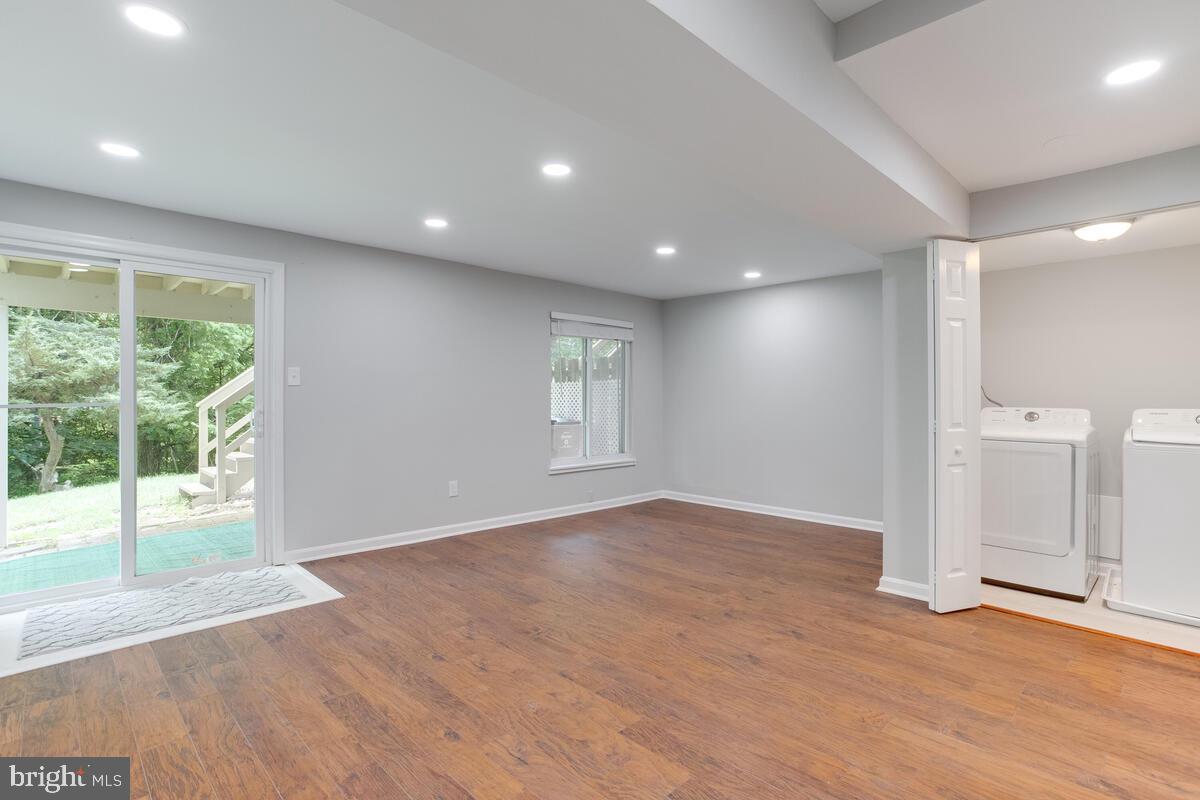 WOODLAND PARK - Residential