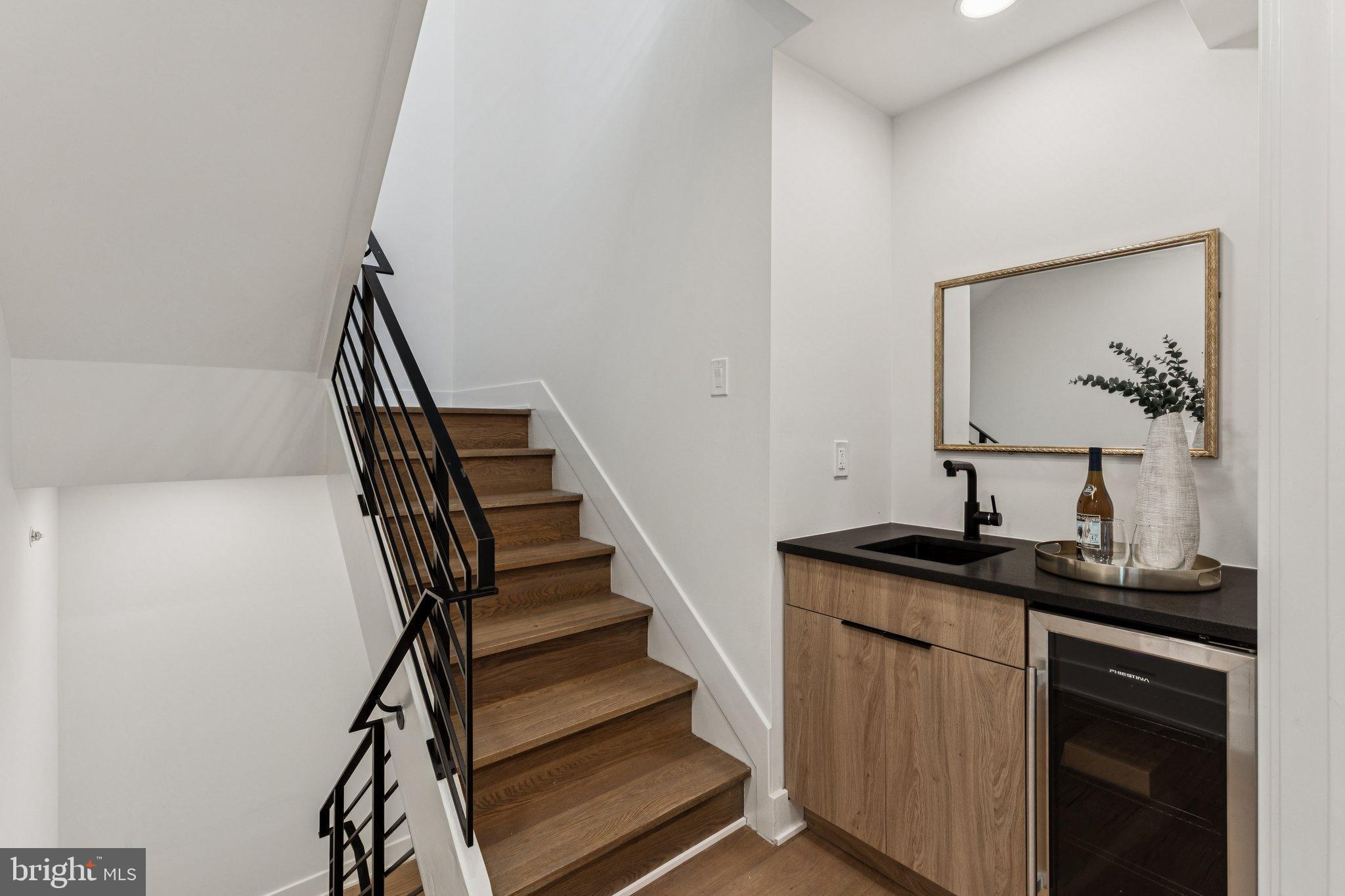 FAIRMOUNT - Residential