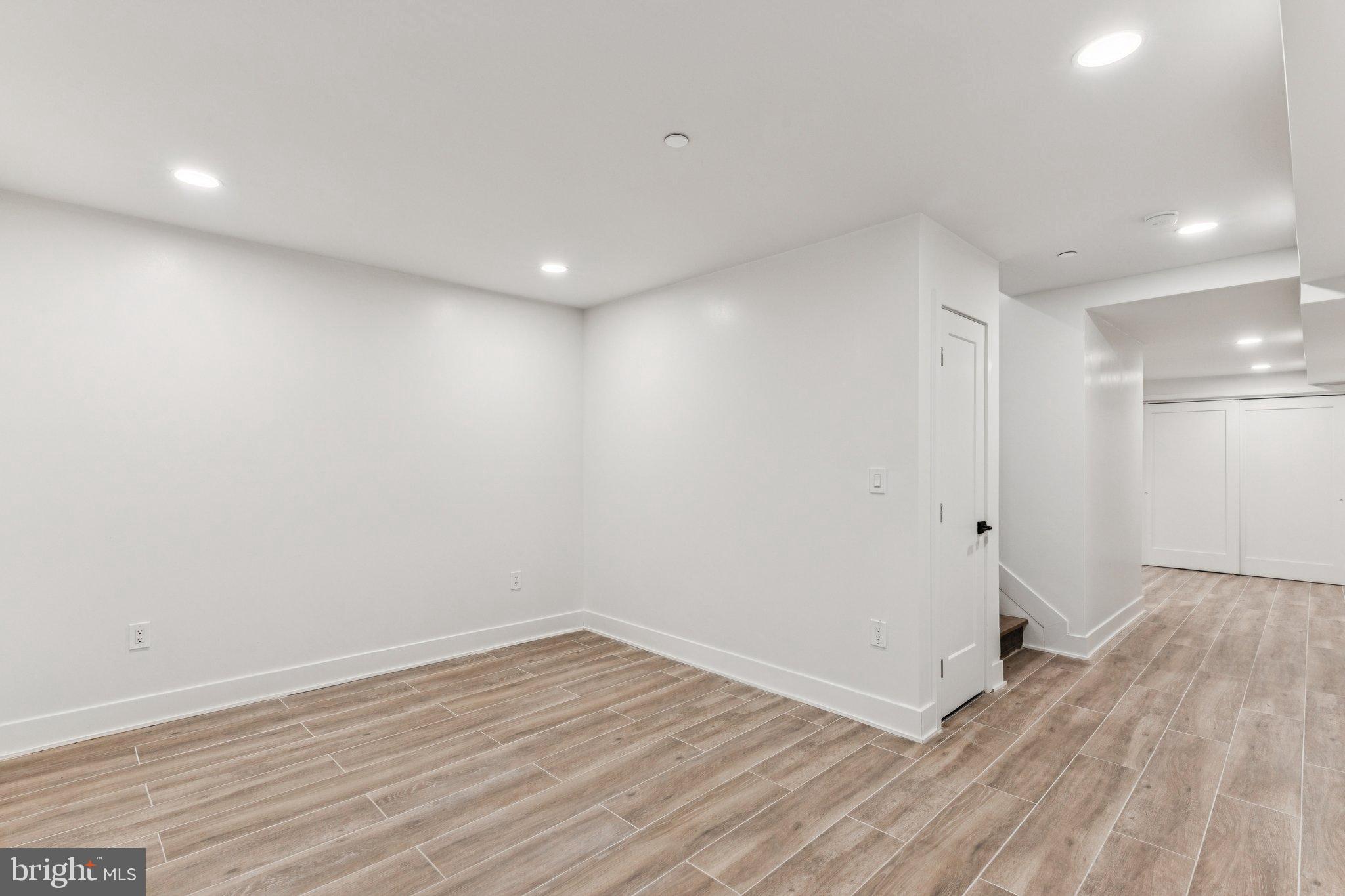 FAIRMOUNT - Residential