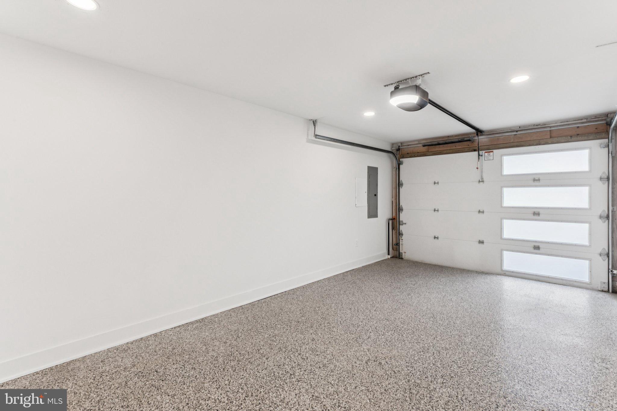 FAIRMOUNT - Residential