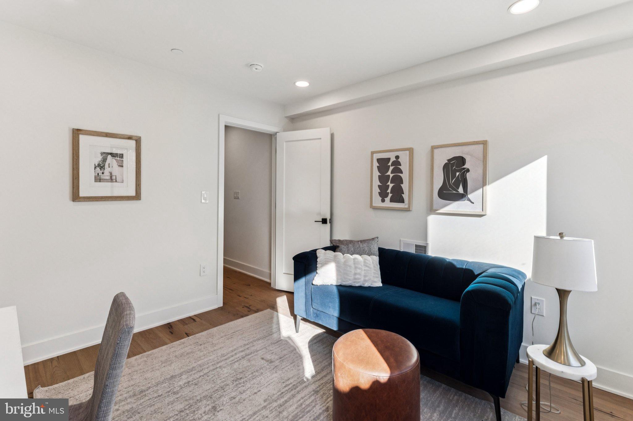 FAIRMOUNT - Residential