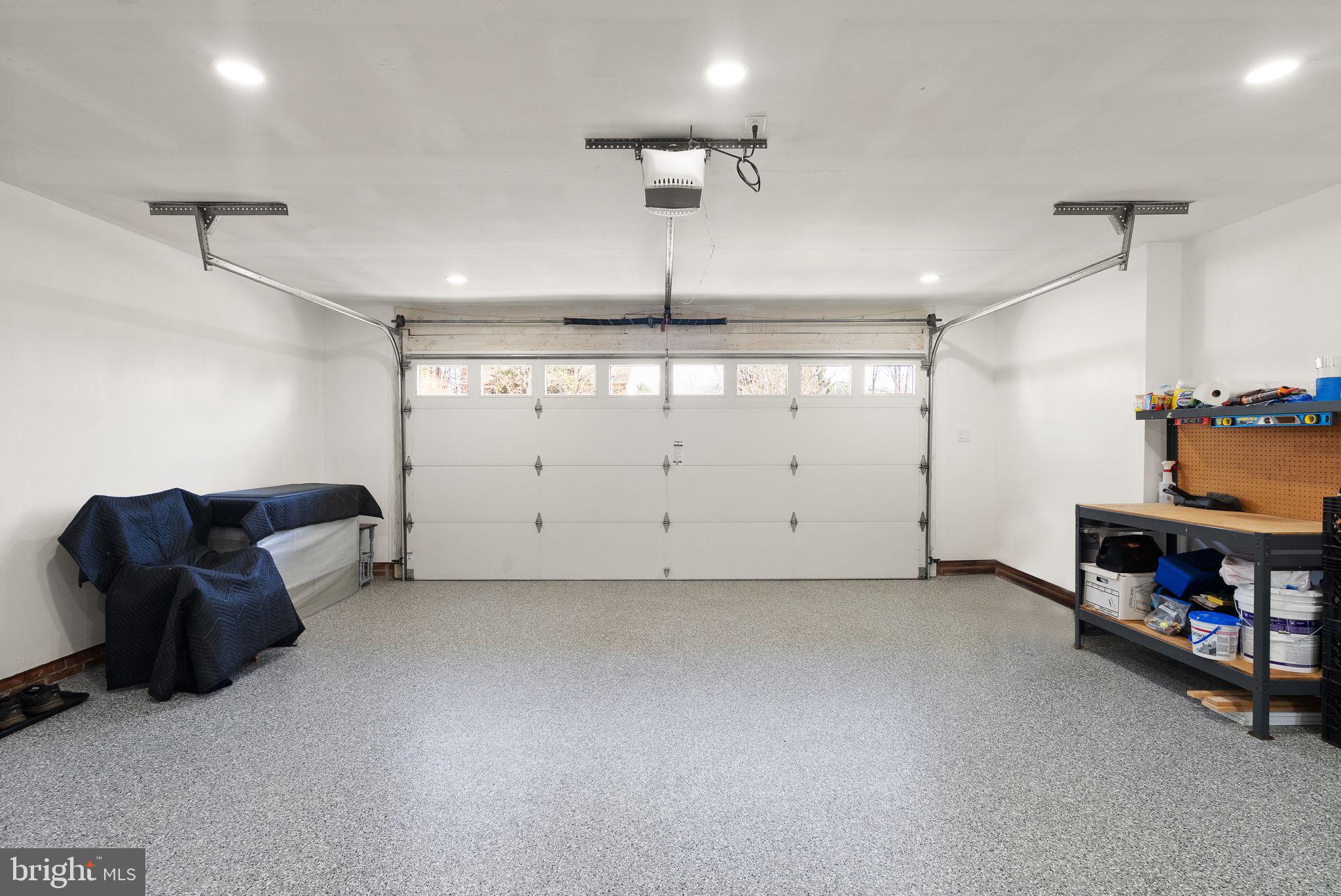 CRESCENT HILLS ESTATES - Residential