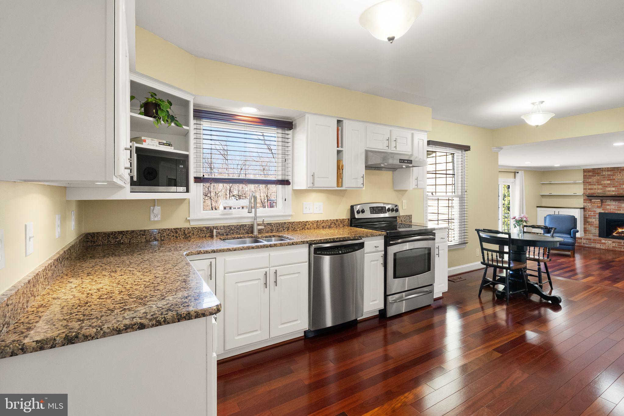 CRESCENT HILLS ESTATES - Residential