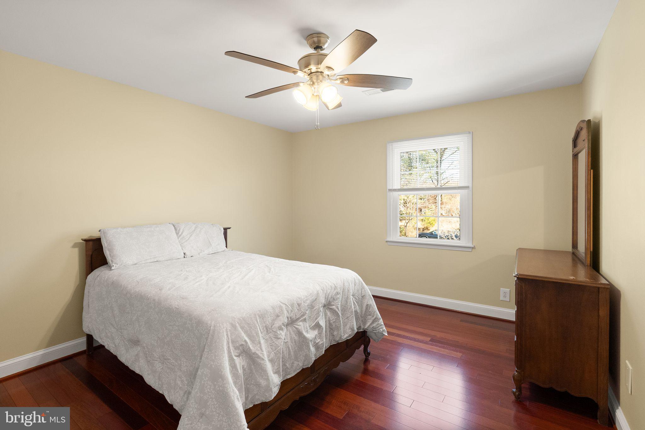 CRESCENT HILLS ESTATES - Residential