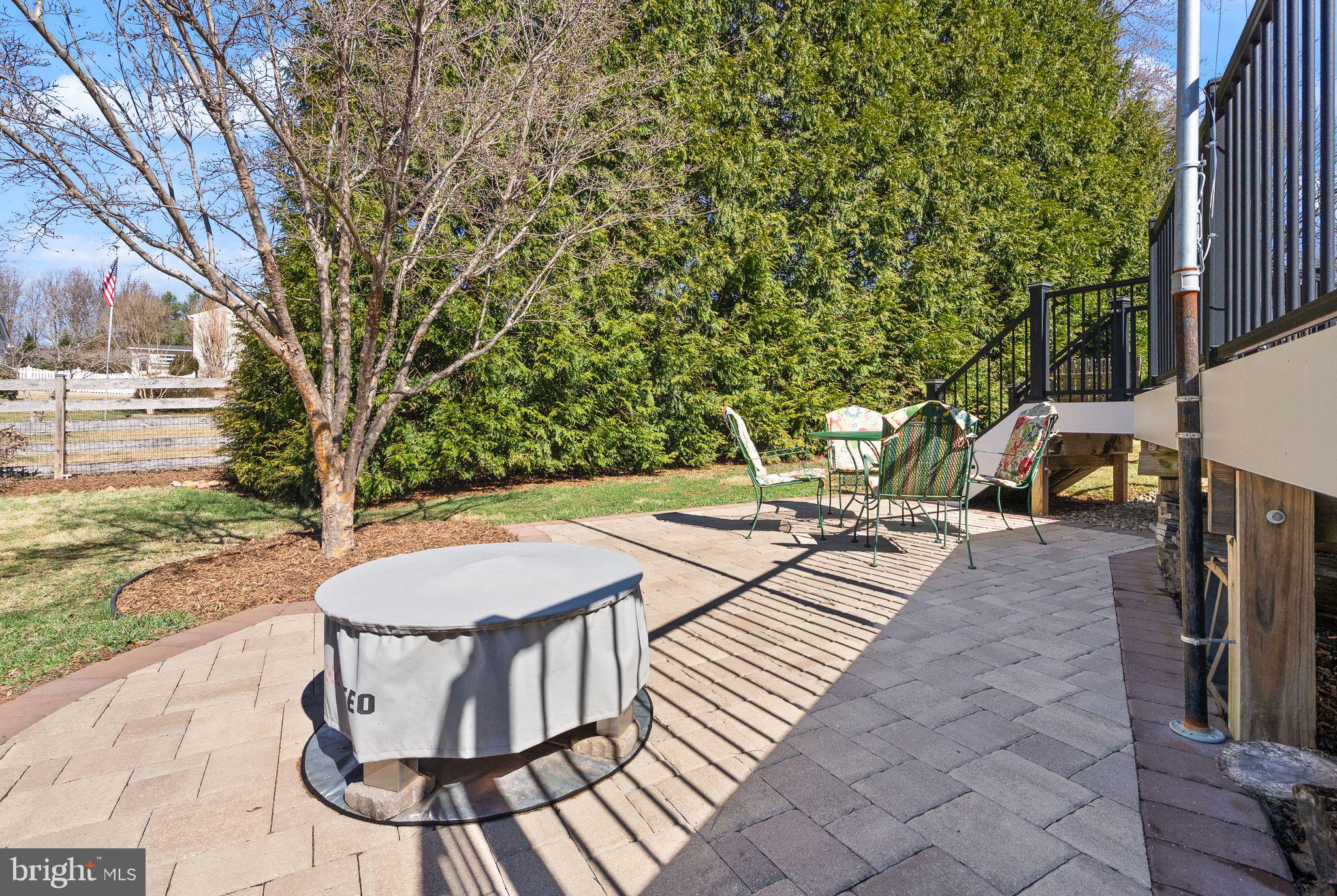 CRESCENT HILLS ESTATES - Residential