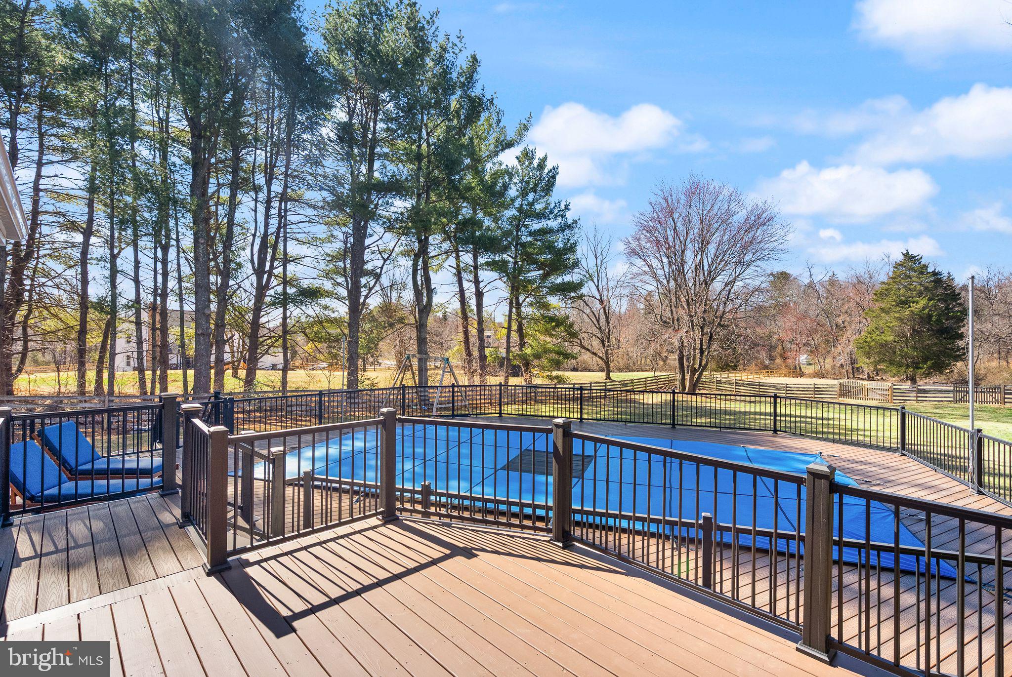 CRESCENT HILLS ESTATES - Residential